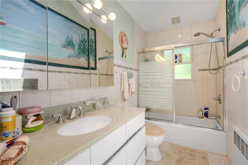 #17 photo, 3496 Bay Front Drive, ناسو Baldwin , NY 11510