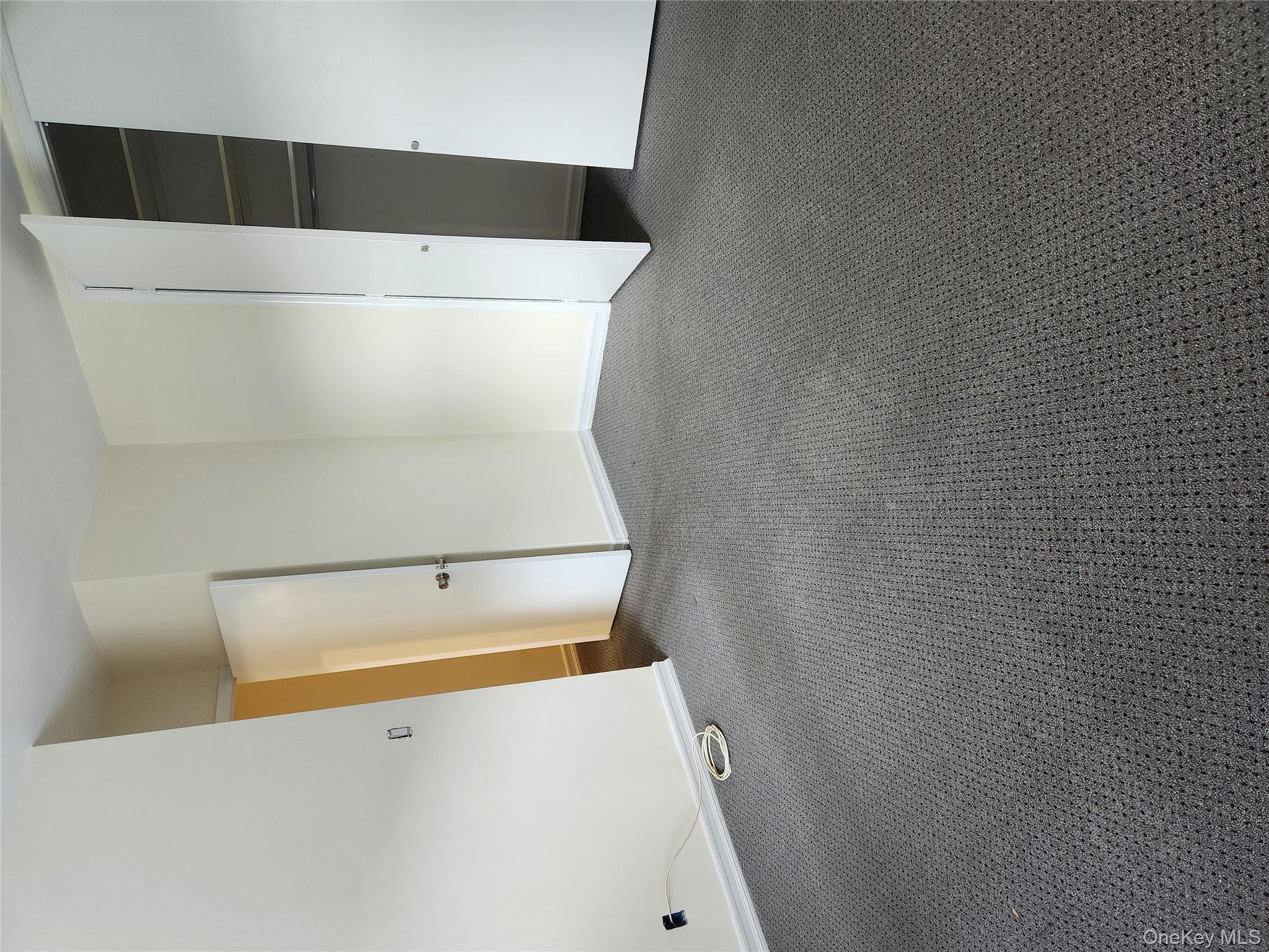 #12 photo, 285 Central Avenue, ナッソー郡 Lawrence , NY 11559