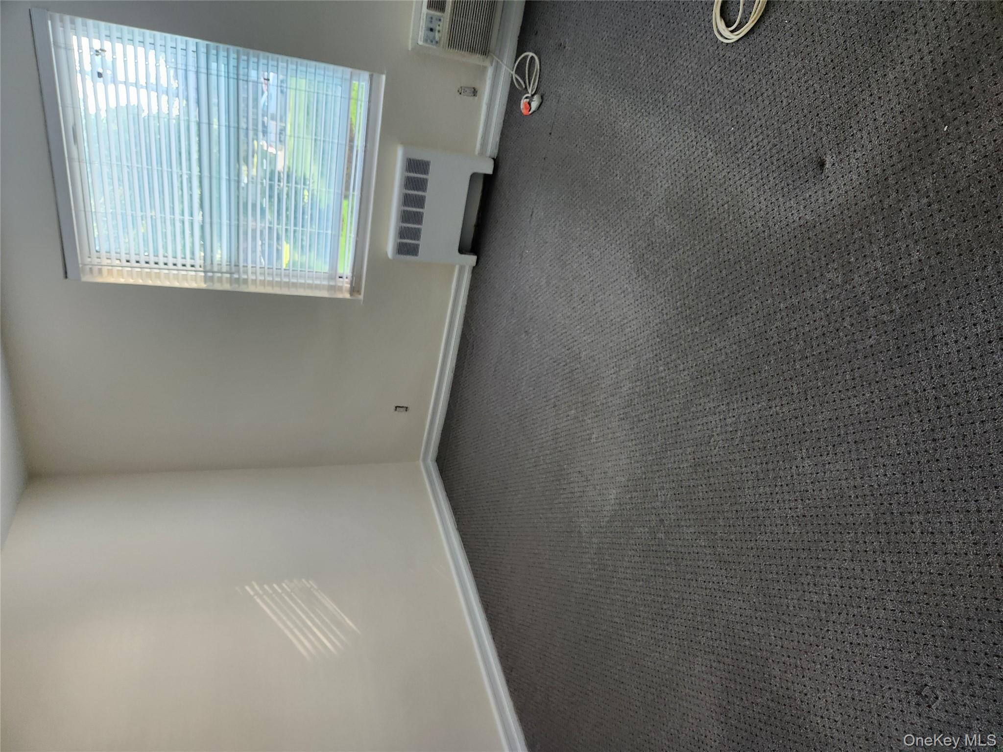 #15 photo, 285 Central Avenue, ナッソー郡 Lawrence , NY 11559