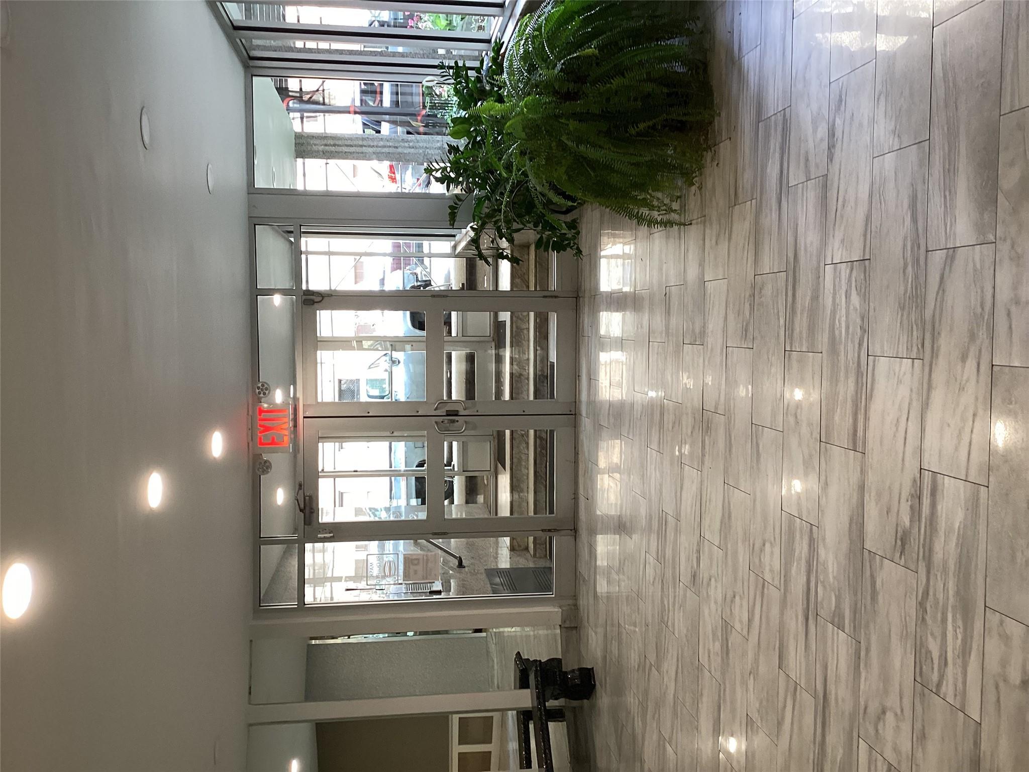 #12 photo, 3176 Decatur Avenue, ブロンクス区 Bronx , NY 10467