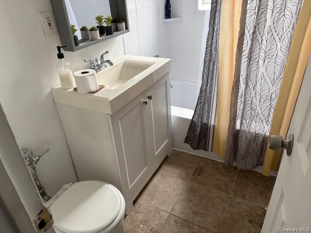 #16 photo, 3176 Decatur Avenue, Bronx , NY 10467