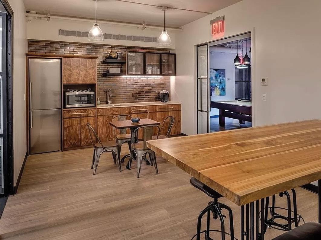 #13 photo, 308 E 38TH Street, マンハッタン Murray Hill , NY 10016