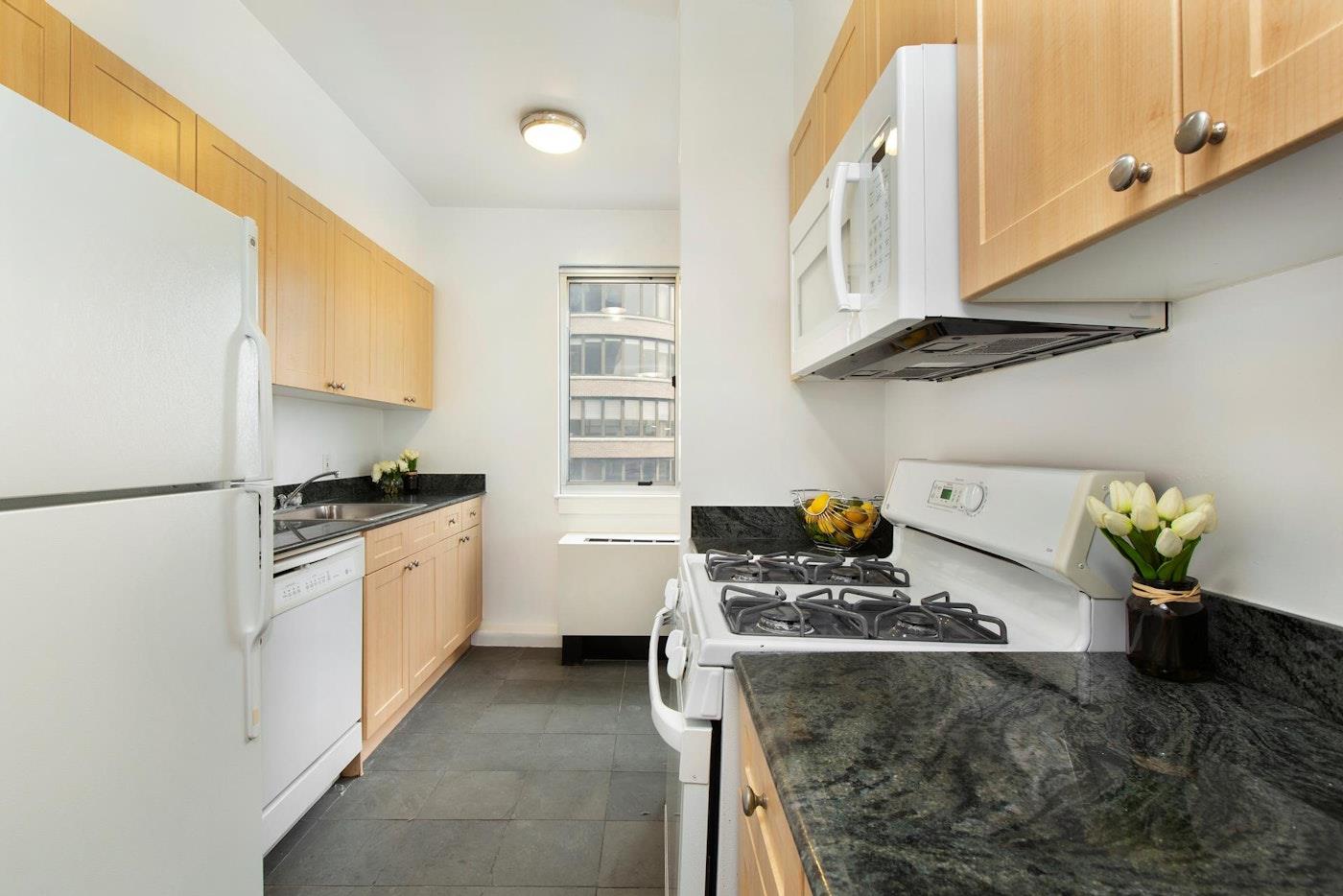 #5 photo, 308 E 38TH Street, マンハッタン Murray Hill , NY 10016