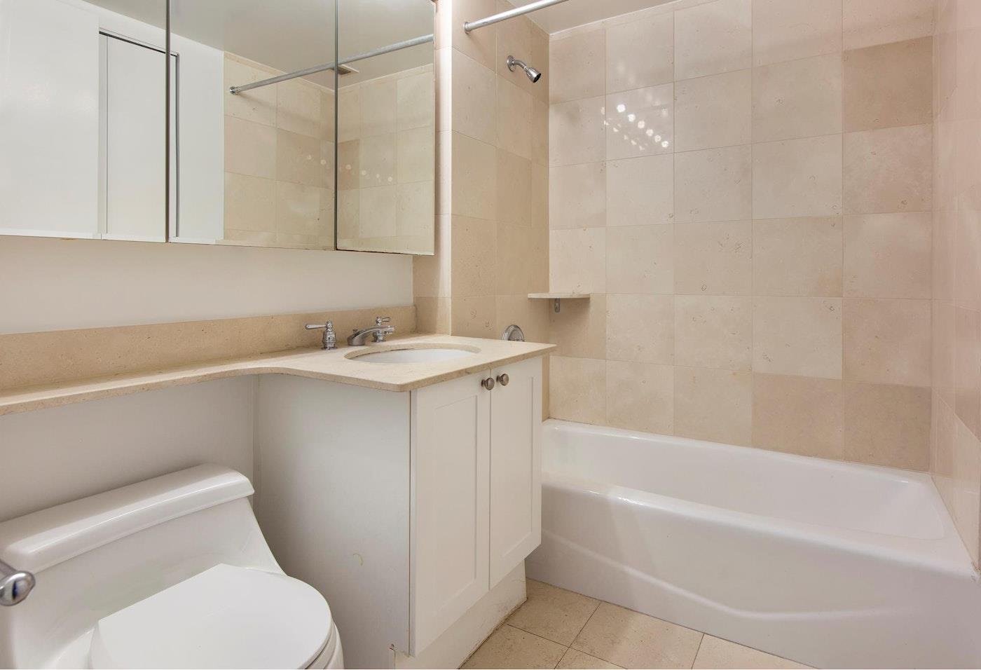 #7 photo, 308 E 38TH Street, マンハッタン Murray Hill , NY 10016