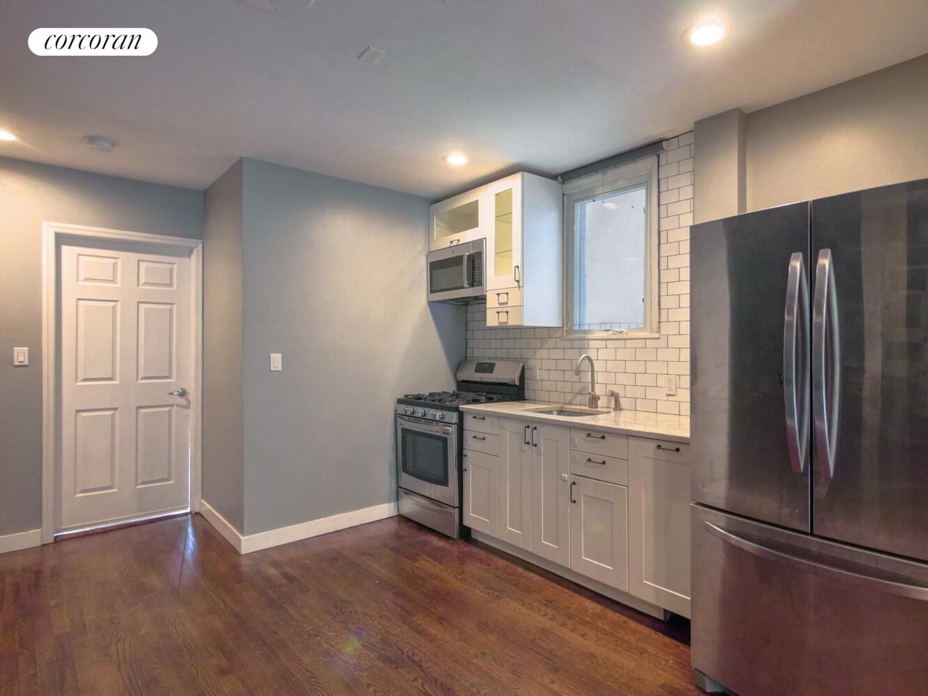 #7 photo, 475 VAN BUREN Street, ブルックリン区 Stuyvesant Heights , NY 11221