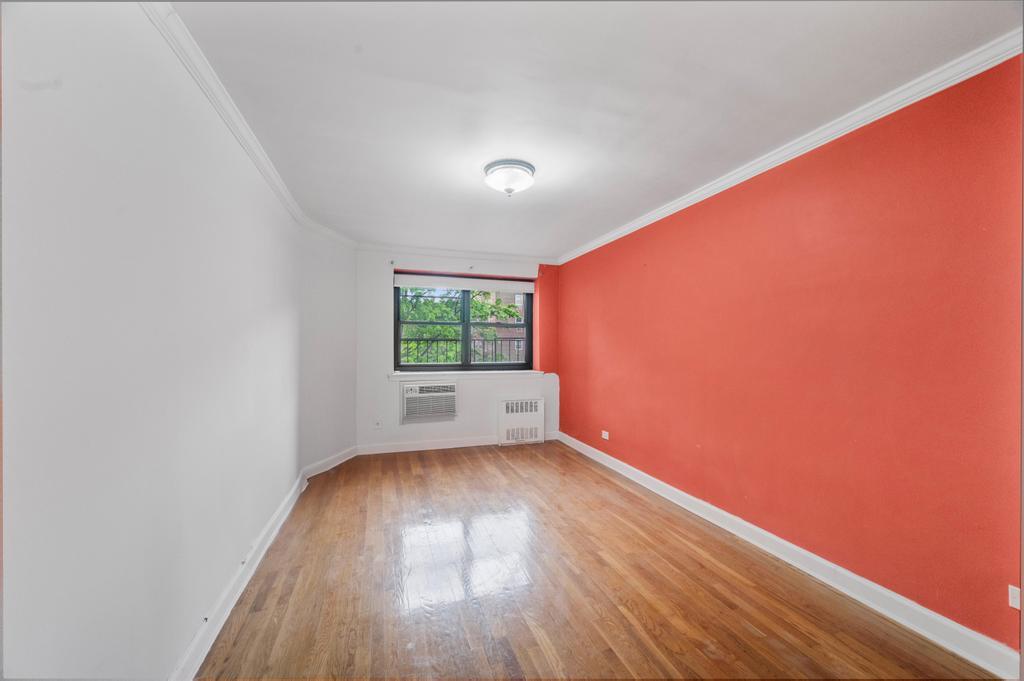 #10 photo, 86-10 151st Avenue, Howard Beach , NY 11414