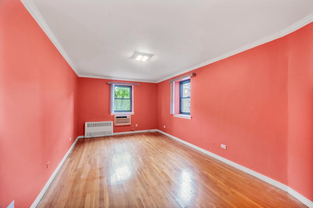 #12 photo, 86-10 151st Avenue, Howard Beach , NY 11414