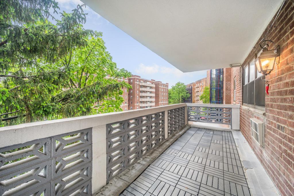 #14 photo, 86-10 151st Avenue, Howard Beach , NY 11414