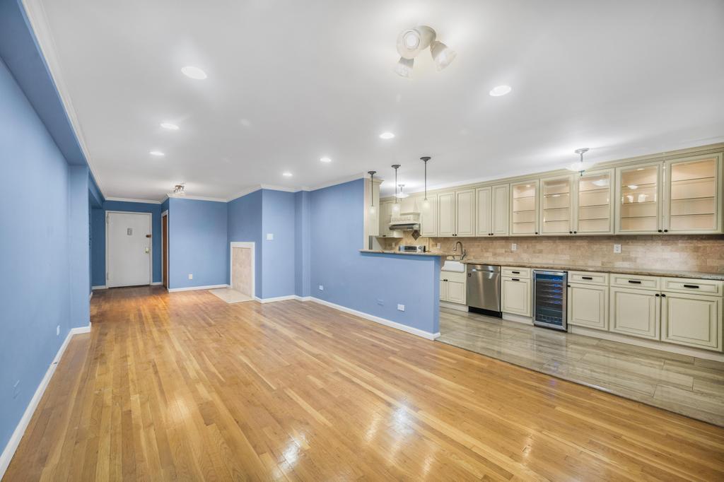 #4 photo, 86-10 151st Avenue, Howard Beach , NY 11414