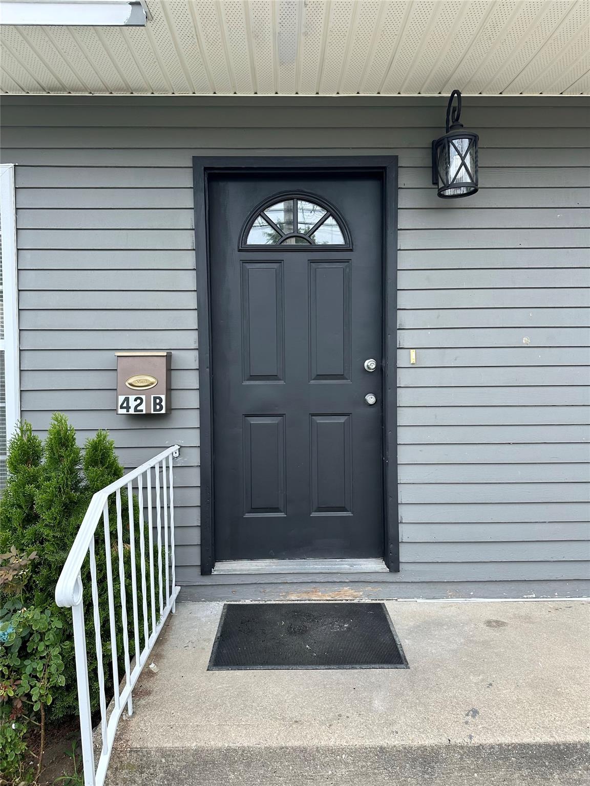 #1 photo, 42 Edgewood Road, Port Washington , NY 11050