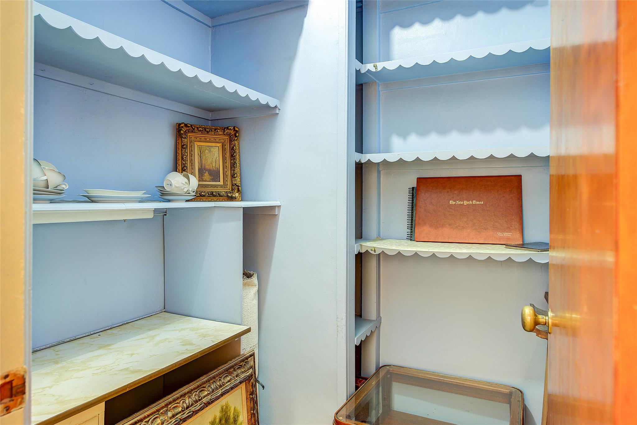 #13 photo, 34-06 81st Street, كوينز Jackson Heights , NY 11372