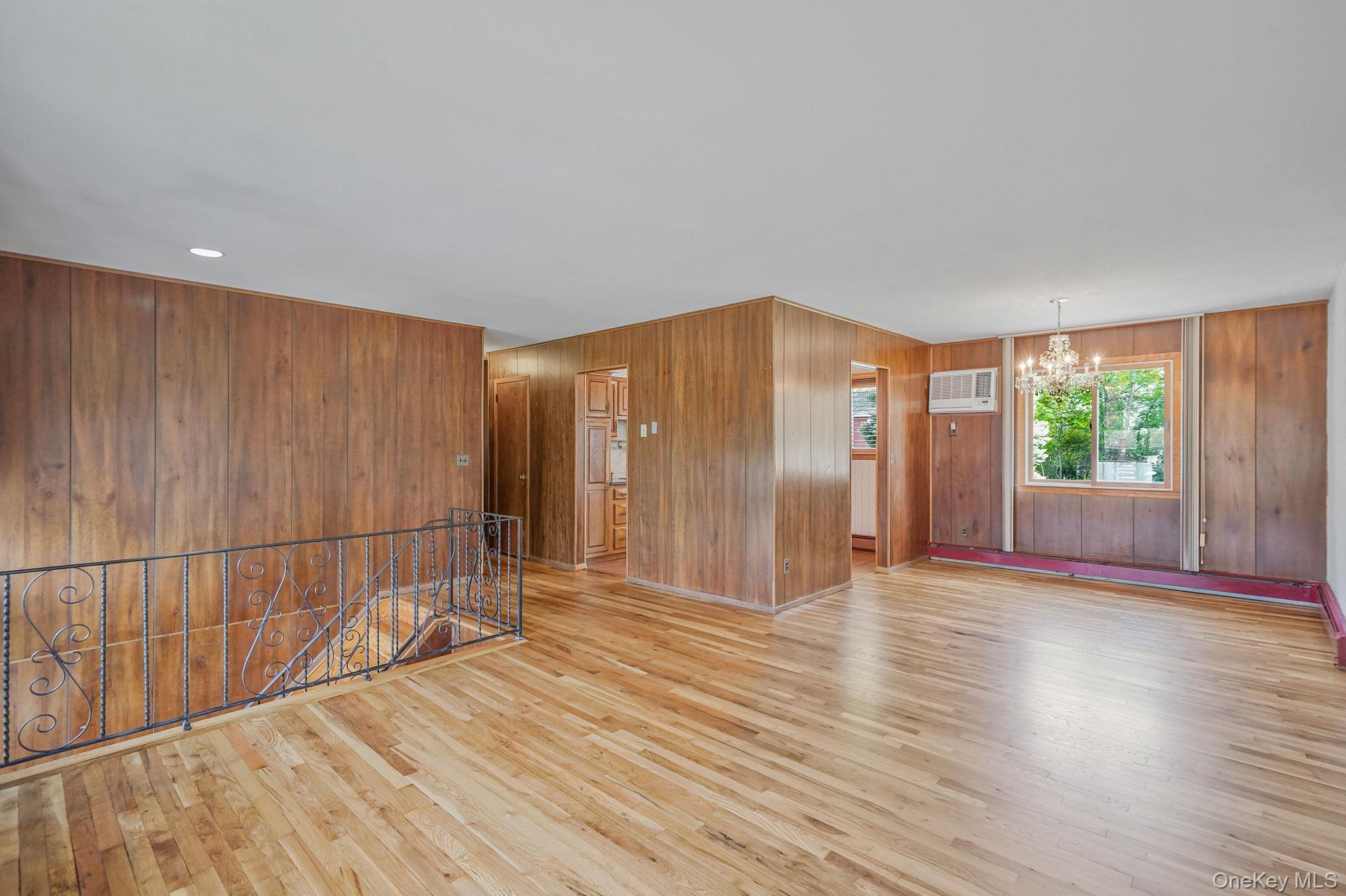 #15 photo, 136 Tabor Street, Brentwood , NY 11717