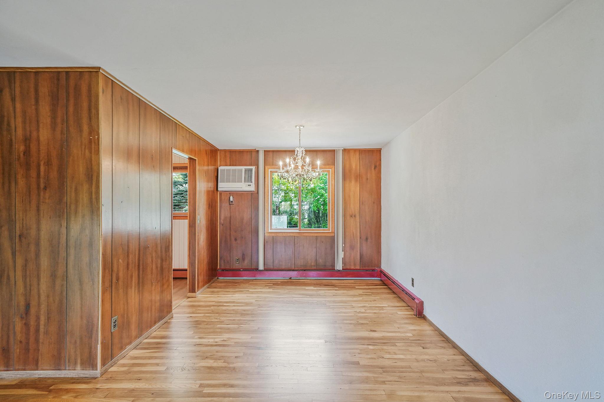 #16 photo, 136 Tabor Street, Brentwood , NY 11717