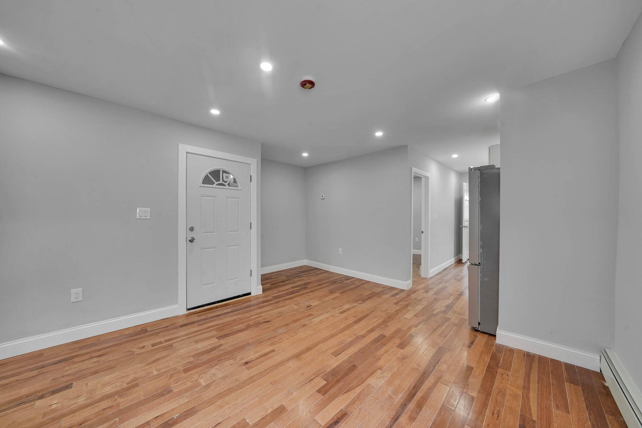 #10 photo, 9217 92nd Street, クイーンズ区 Woodhaven , NY 11421