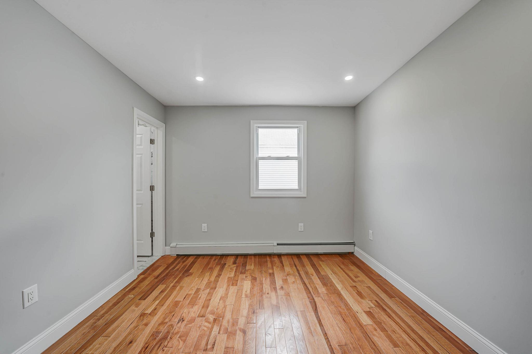 #14 photo, 9217 92nd Street, クイーンズ区 Woodhaven , NY 11421