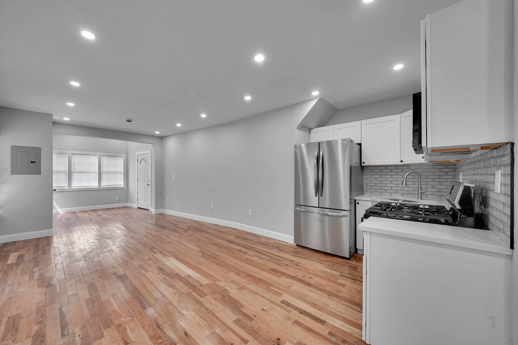 #5 photo, 9217 92nd Street, クイーンズ区 Woodhaven , NY 11421