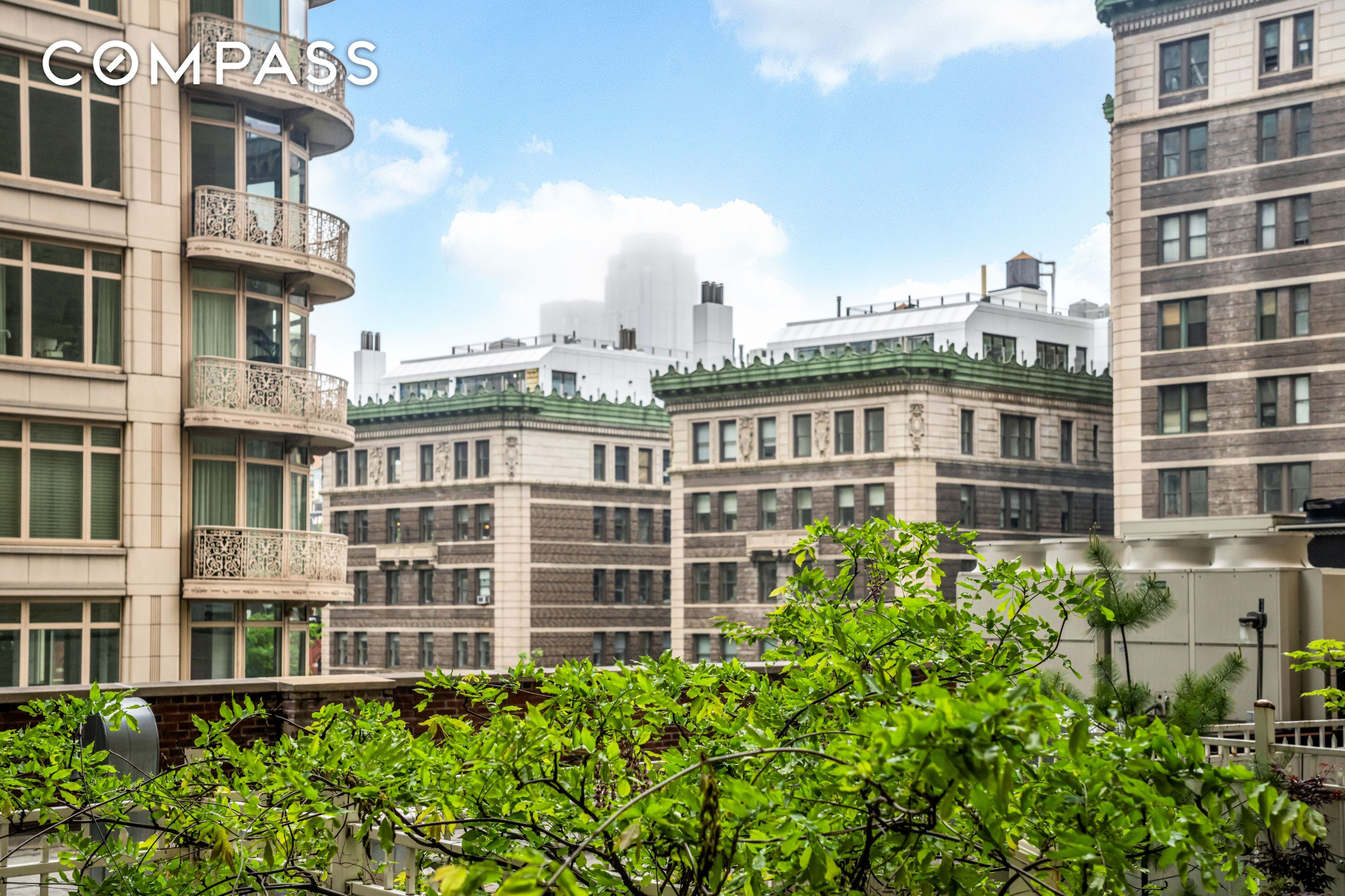 #13 photo, 2166 Broadway, マンハッタン Upper West Side , NY 10024