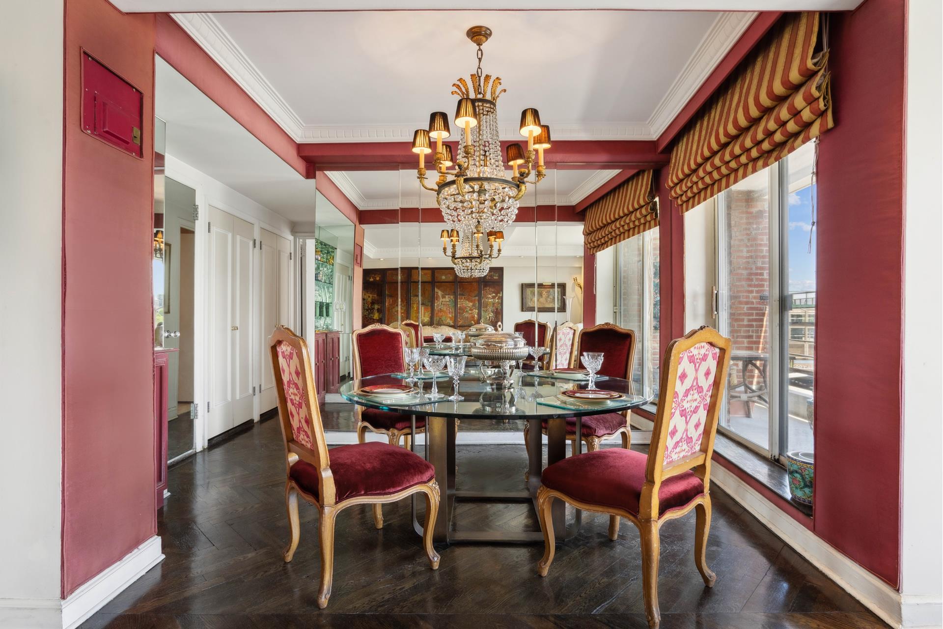 #3 photo, 33 E END Avenue, マンハッタン Yorkville , NY 10028