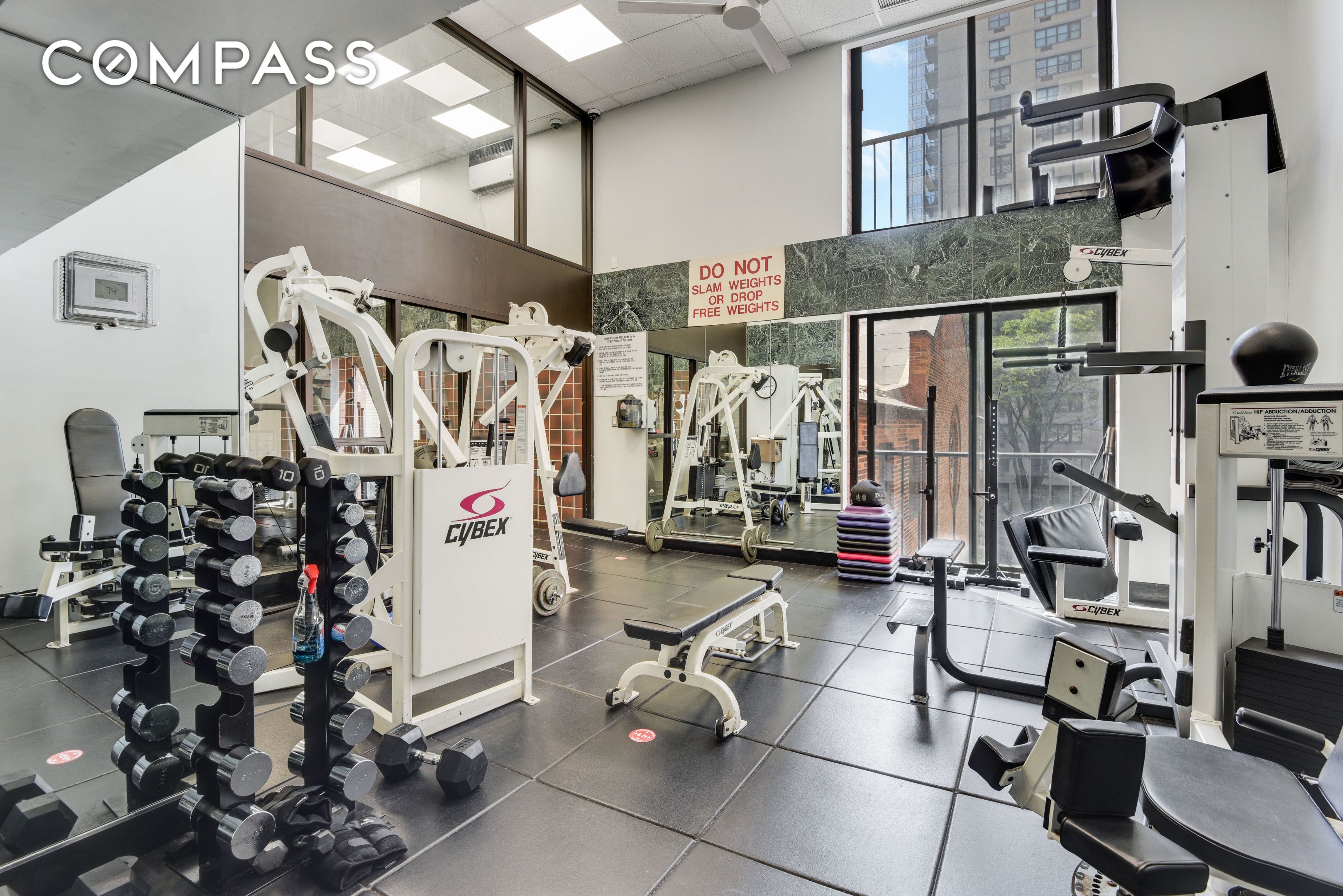 #14 photo, 343 E 74th Street, マンハッタン Lenox Hill , NY 10021