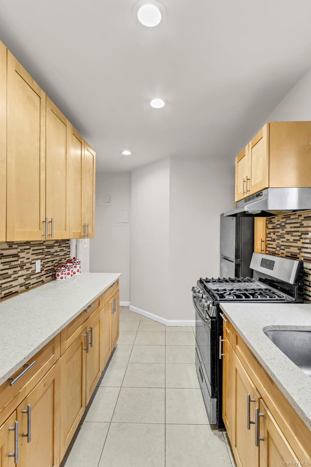 #13 photo, 640 W 231 Street, ブロンクス区 Bronx , NY 10463