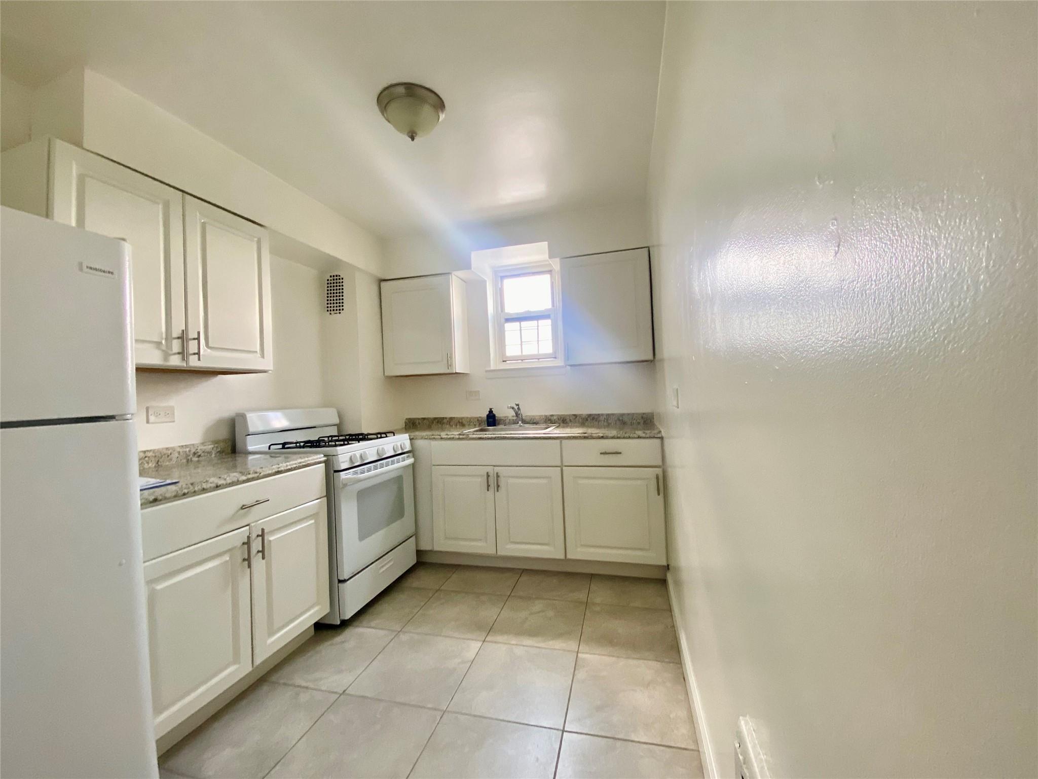 #2 photo, 83-36 Beverly Road, 皇后區 秋園 Kew Gardens , NY 11415