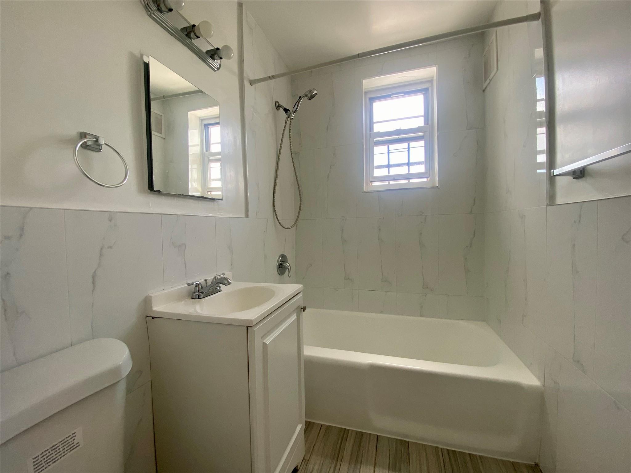 #4 photo, 83-36 Beverly Road, 皇后區 秋園 Kew Gardens , NY 11415