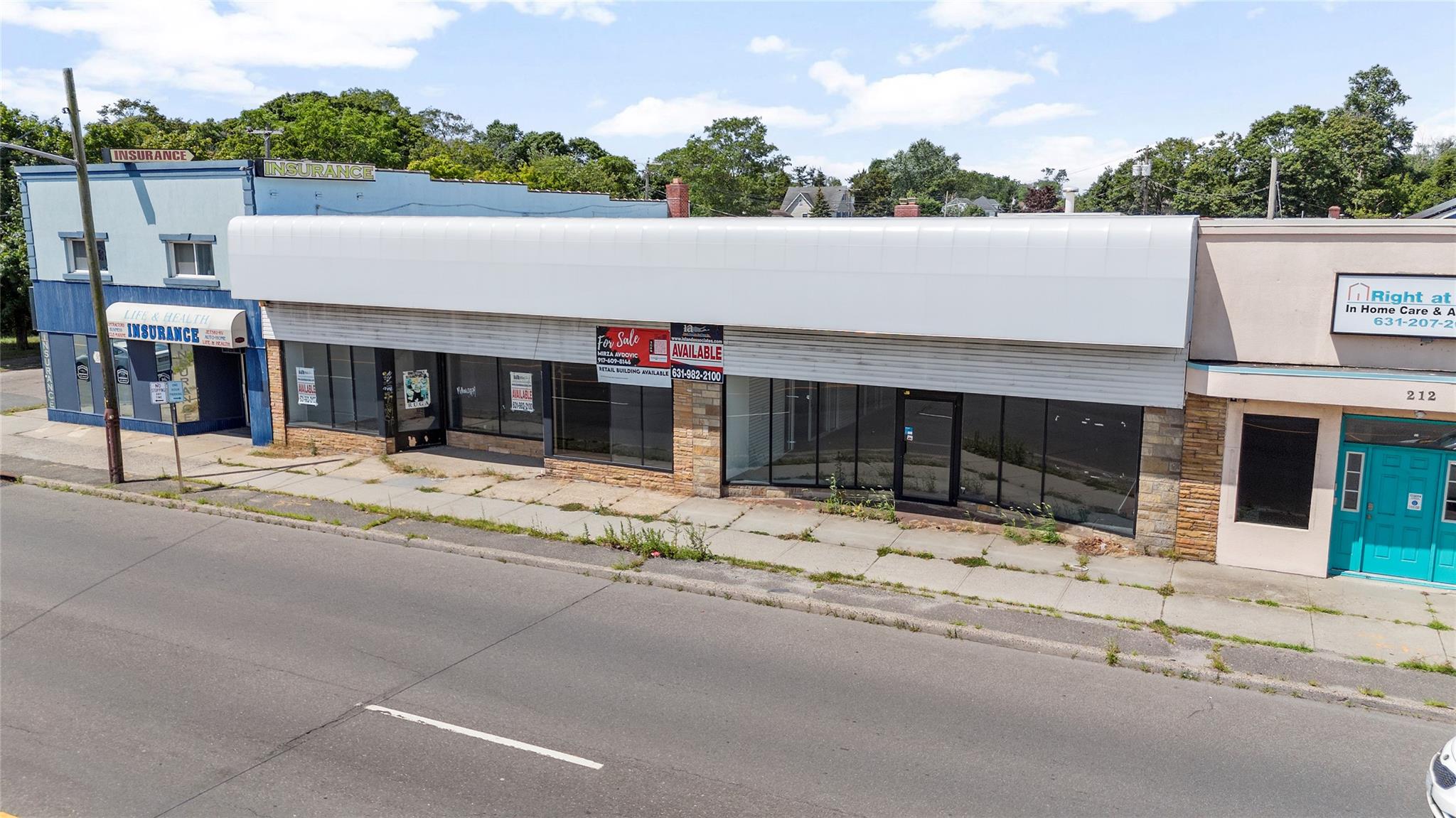#1 photo, 210 Medford Avenue, سوفولك Patchogue , NY 11772