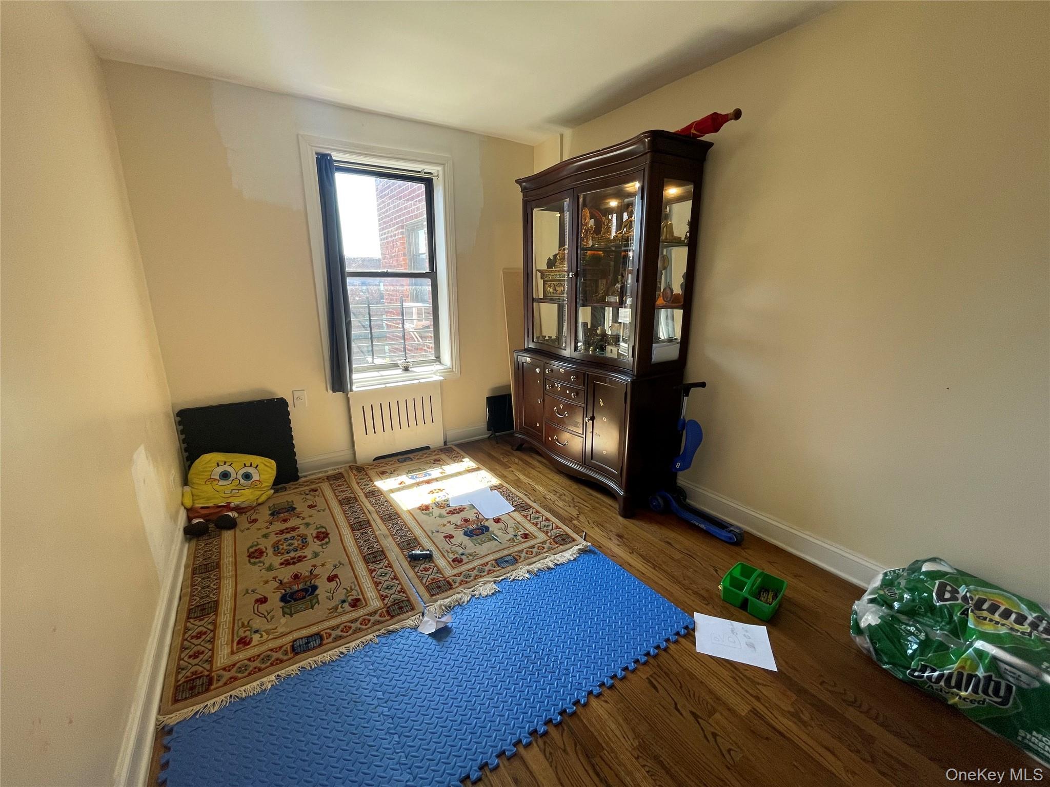 #5 photo, 44- 21 Macnish Street, クイーンズ区 Elmhurst , NY 11373