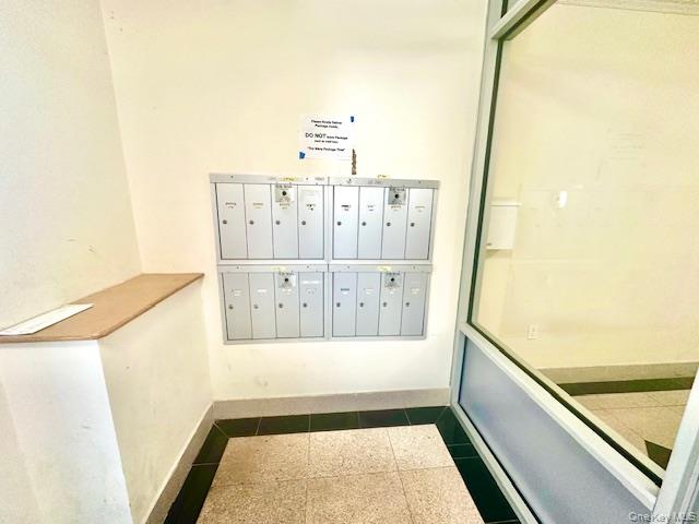 #14 photo, 104-48 37th Drive, クイーンズ区 Corona , NY 11368