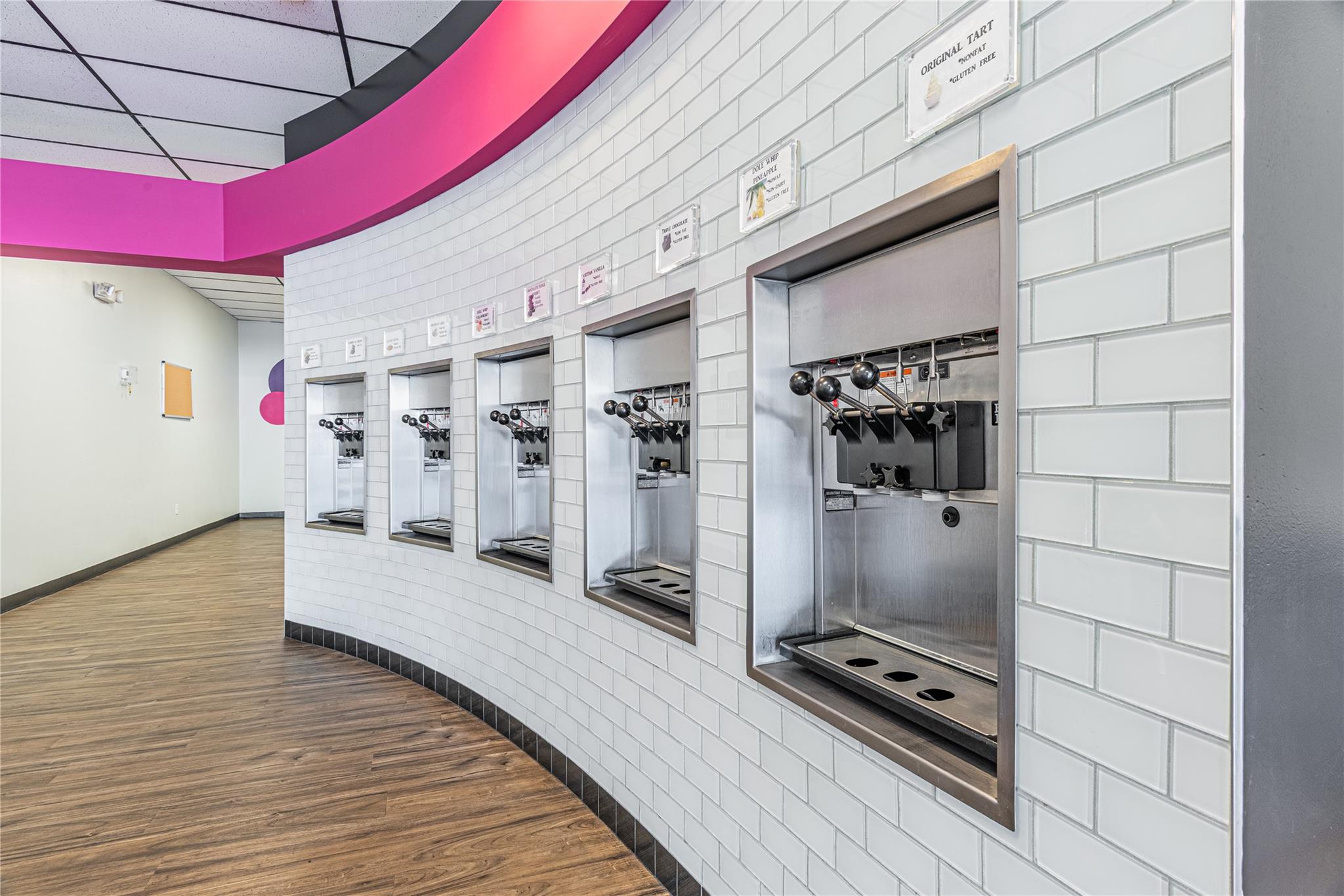 #12 photo, 188 Main Street, New Paltz , NY 12561