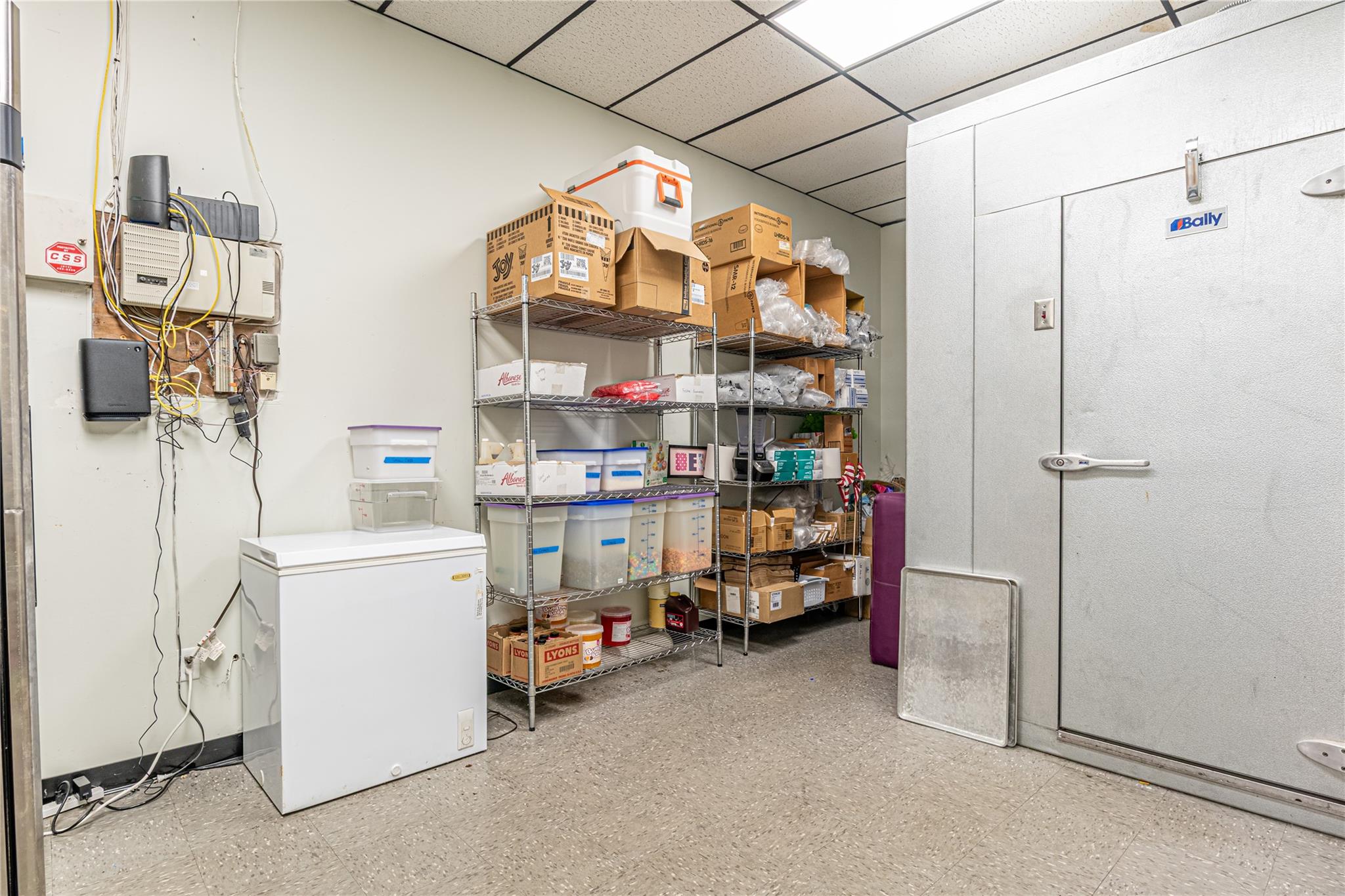 #19 photo, 188 Main Street, New Paltz , NY 12561