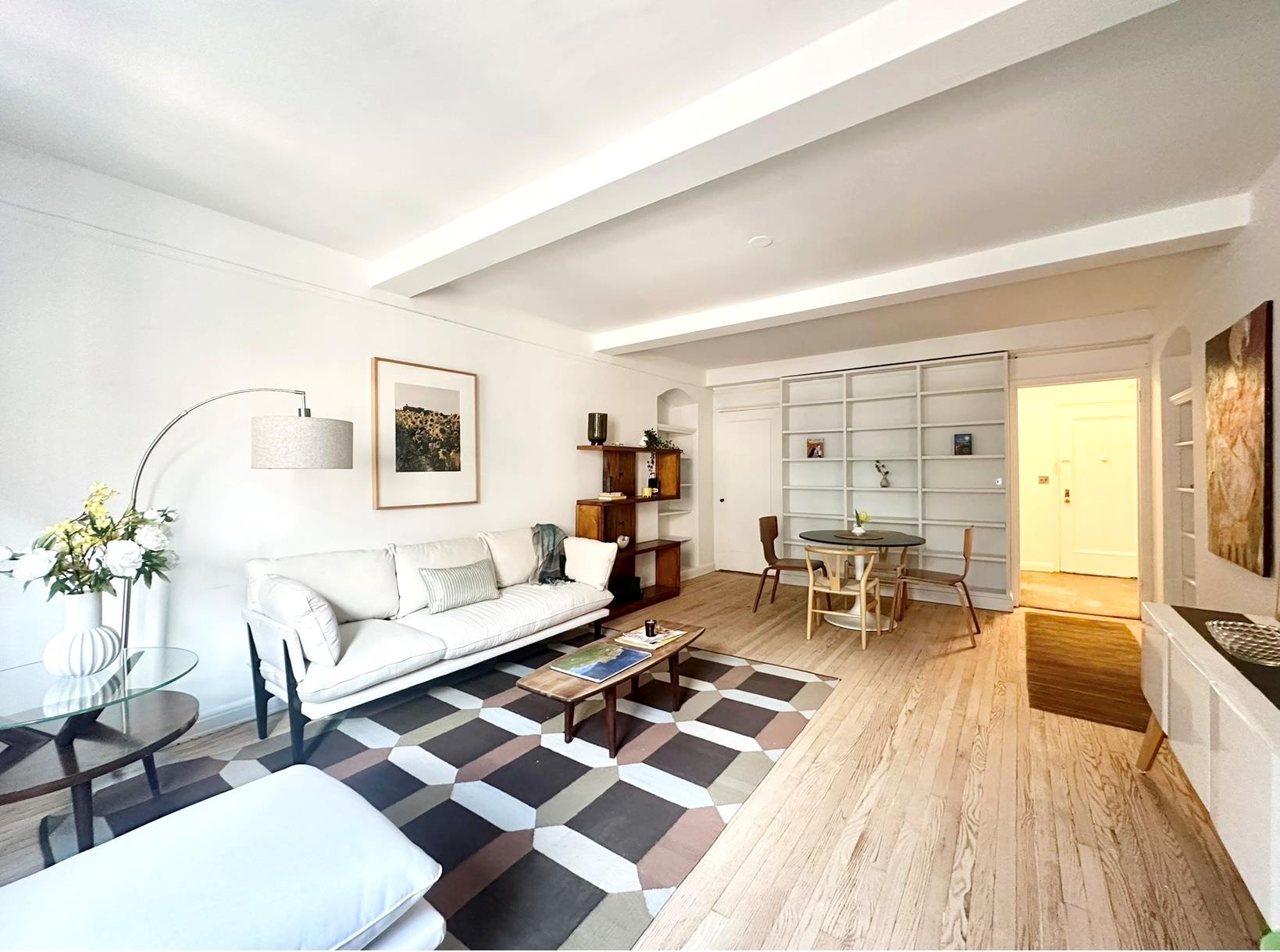 #4 photo, 410 W 24TH Street, マンハッタン Chelsea , NY 10011