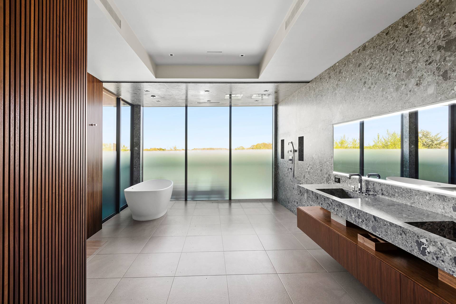 #28 photo, 989 Deerfield Road, サフォーク郡 Watermill , NY 11976