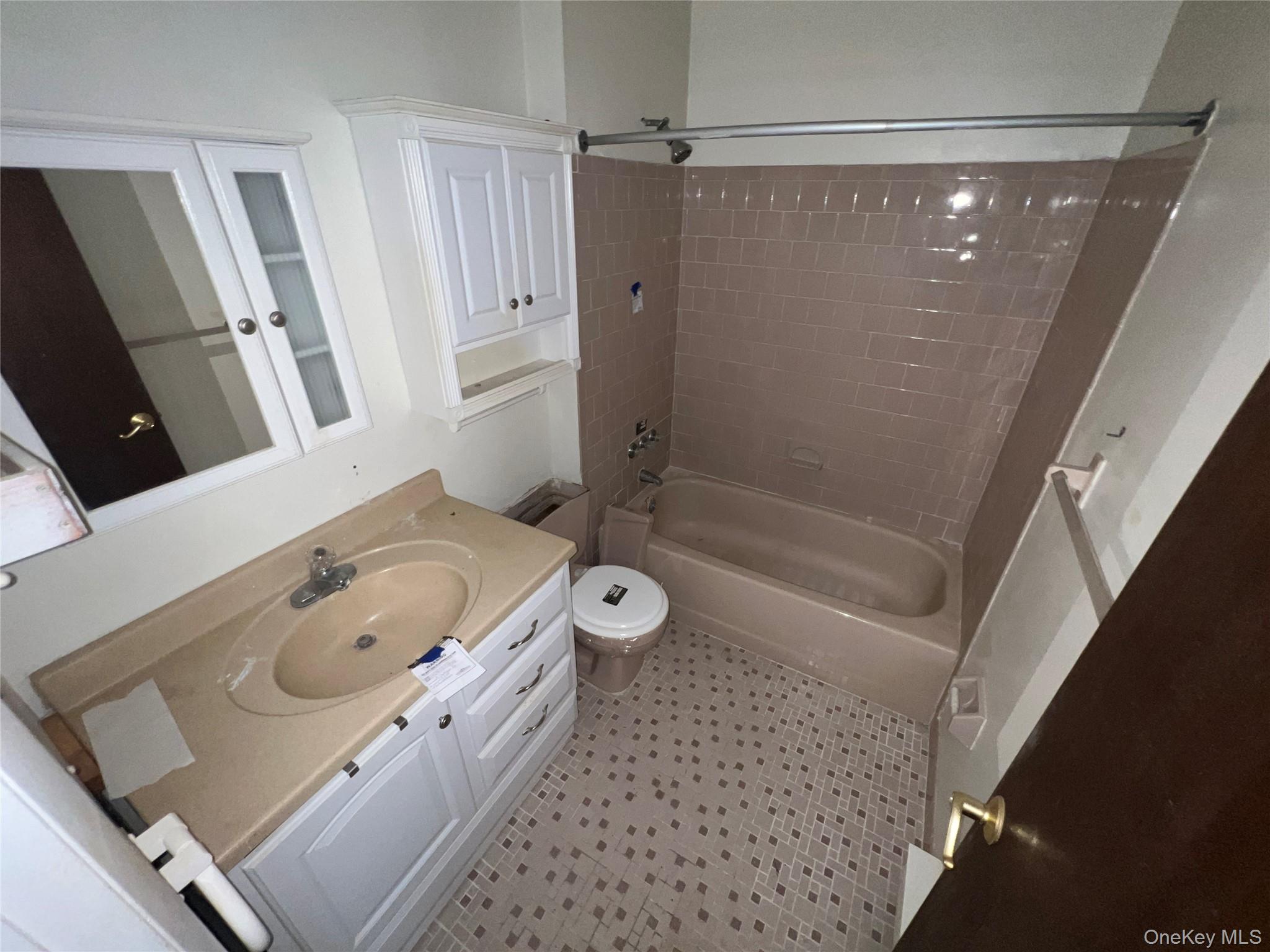 #9 photo, 5 Northgate Drive, Walden , NY 12586