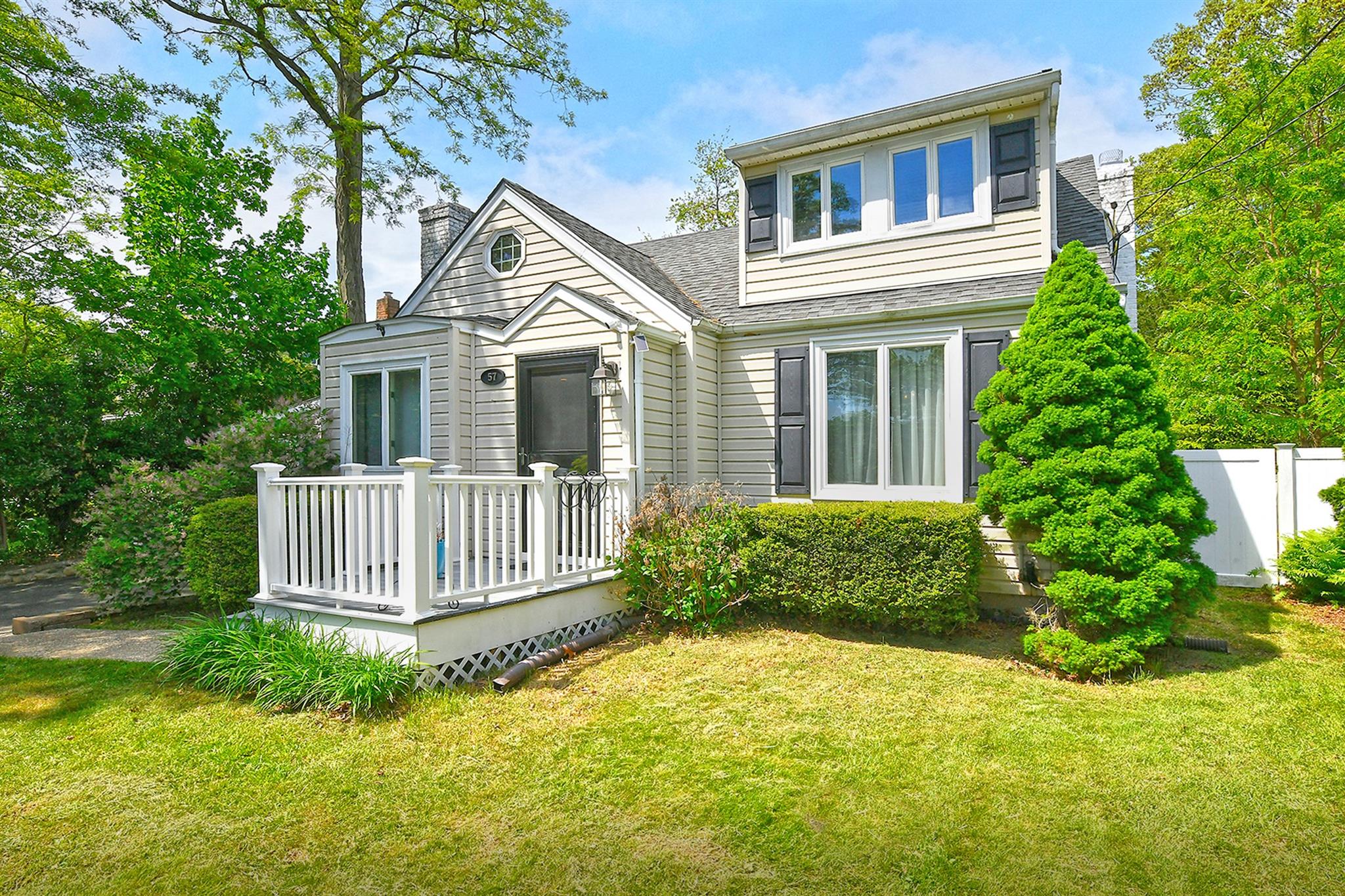 #1 photo, 57 Hunters Lane, South Huntington , NY 11746