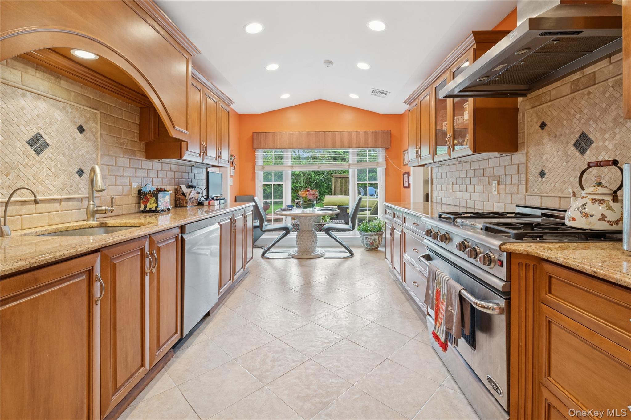 #12 photo, 1302 Azure Place, ナッソー郡 Hewlett Harbor , NY 11557