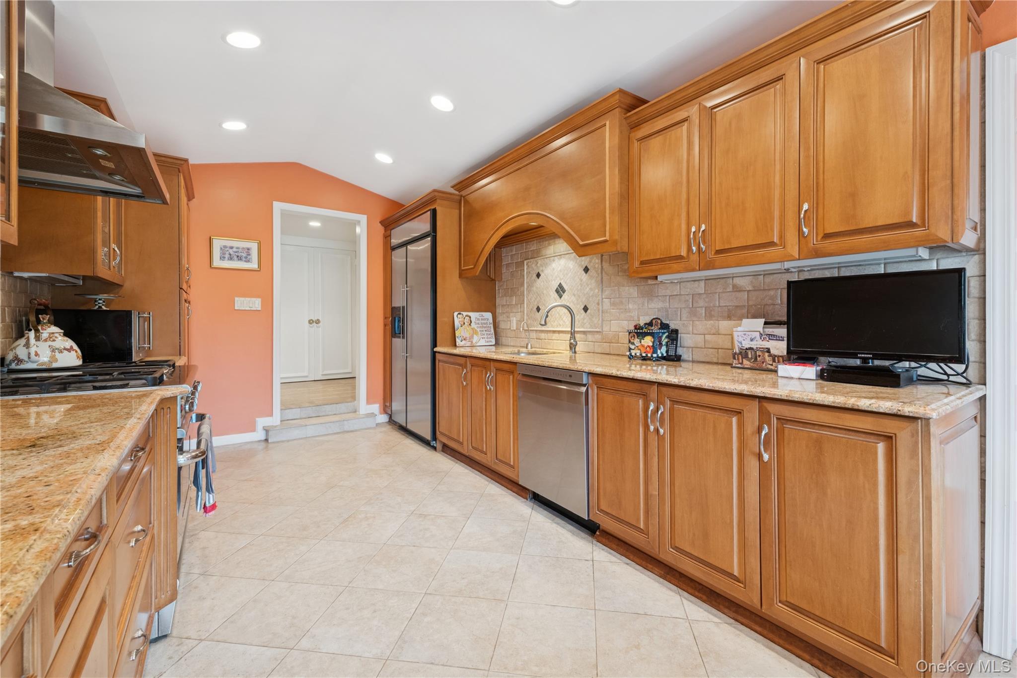 #13 photo, 1302 Azure Place, ナッソー郡 Hewlett Harbor , NY 11557