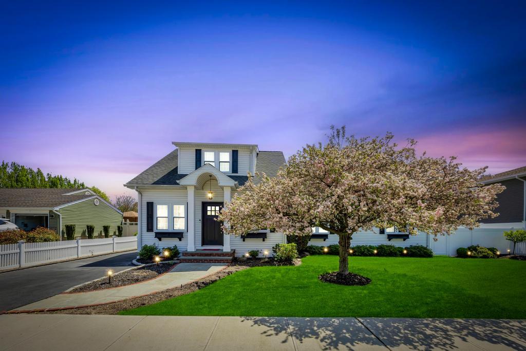 #1 photo, 1788 noble Street, 長島 East Meadow , NY 11554