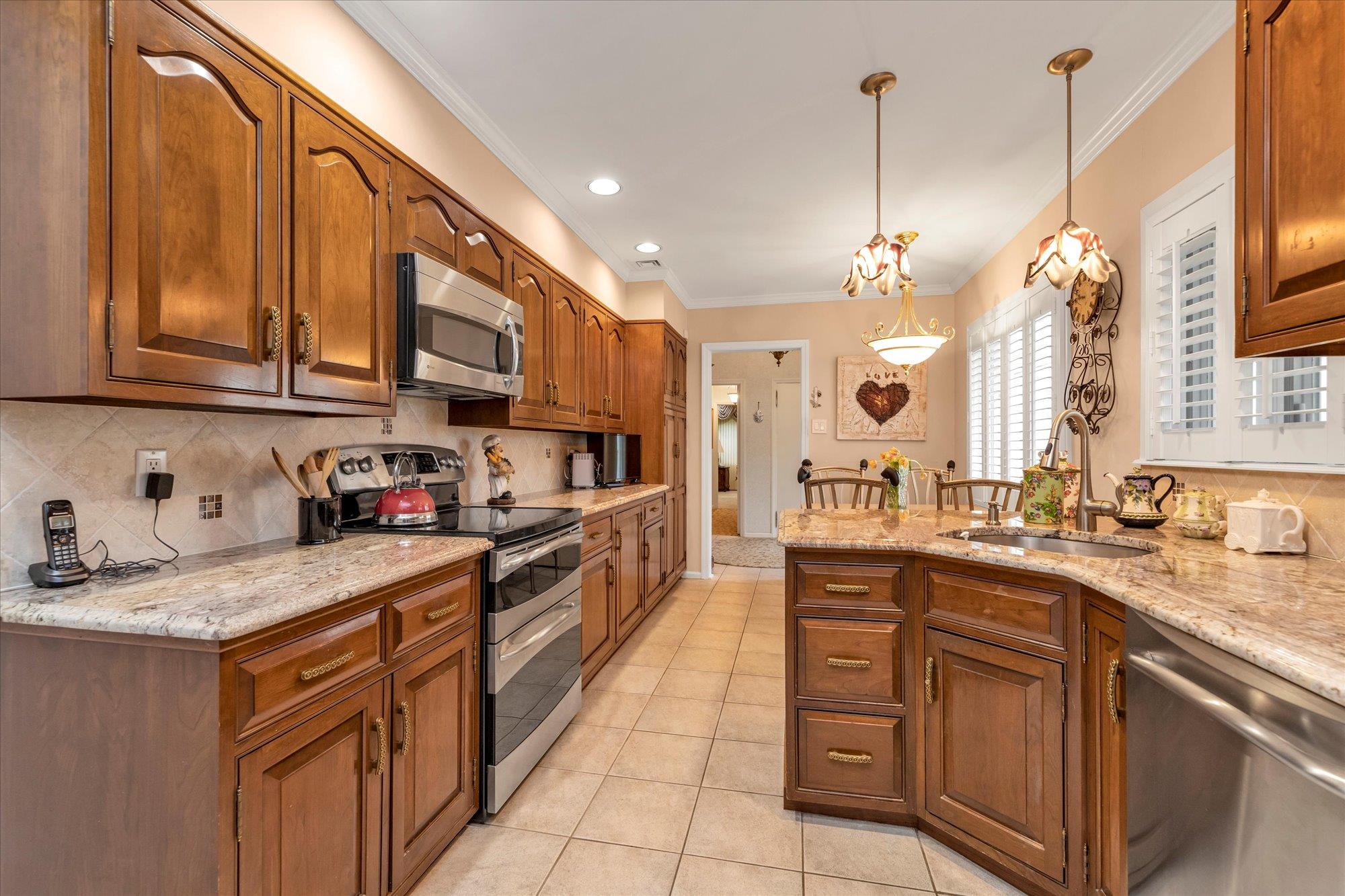 #6 photo, 1603 Cynthia Court, ナッソー郡 Hewlett , NY 11557