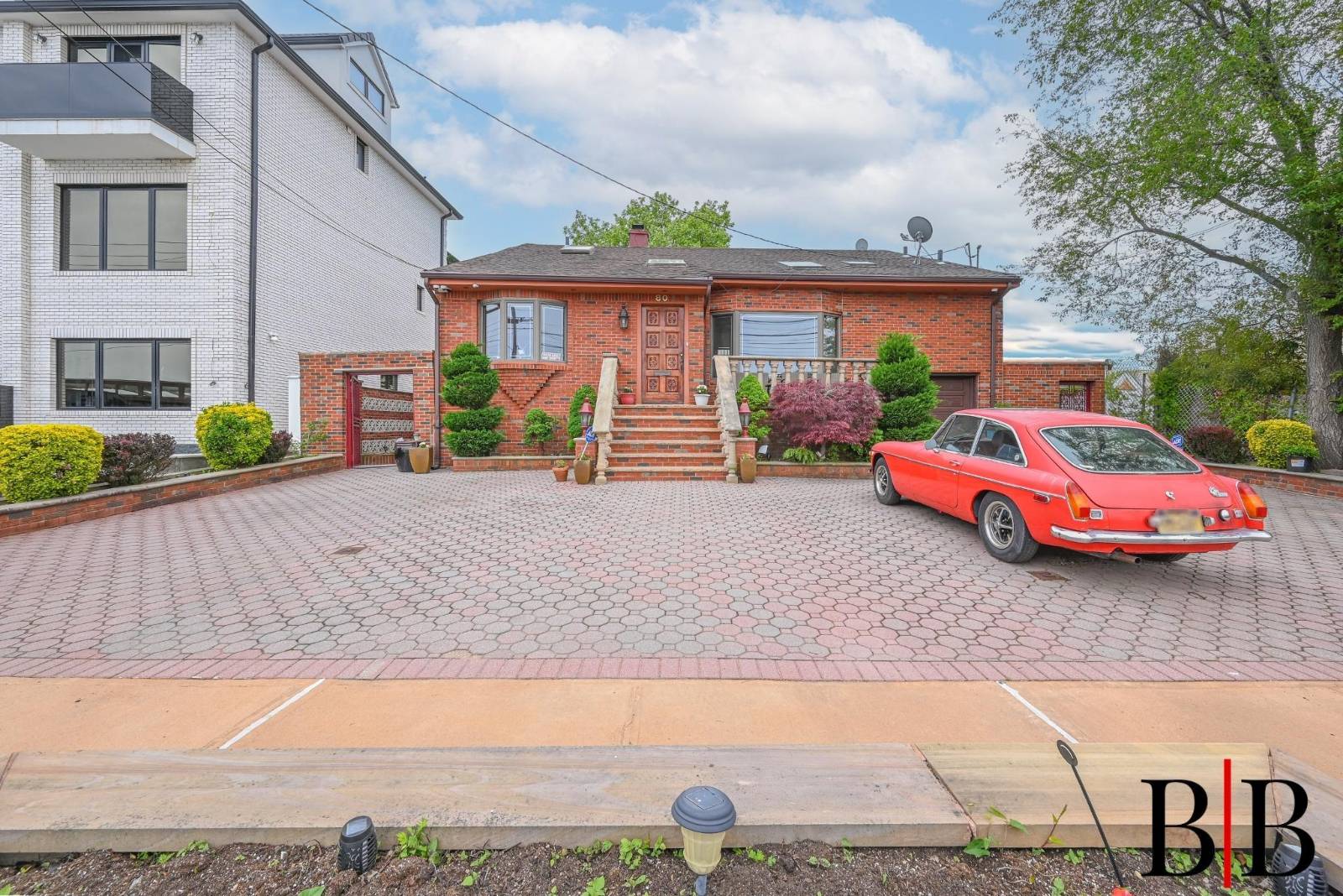 #7 photo, 80 Whitman Drive, Mill Basin , NY 11234