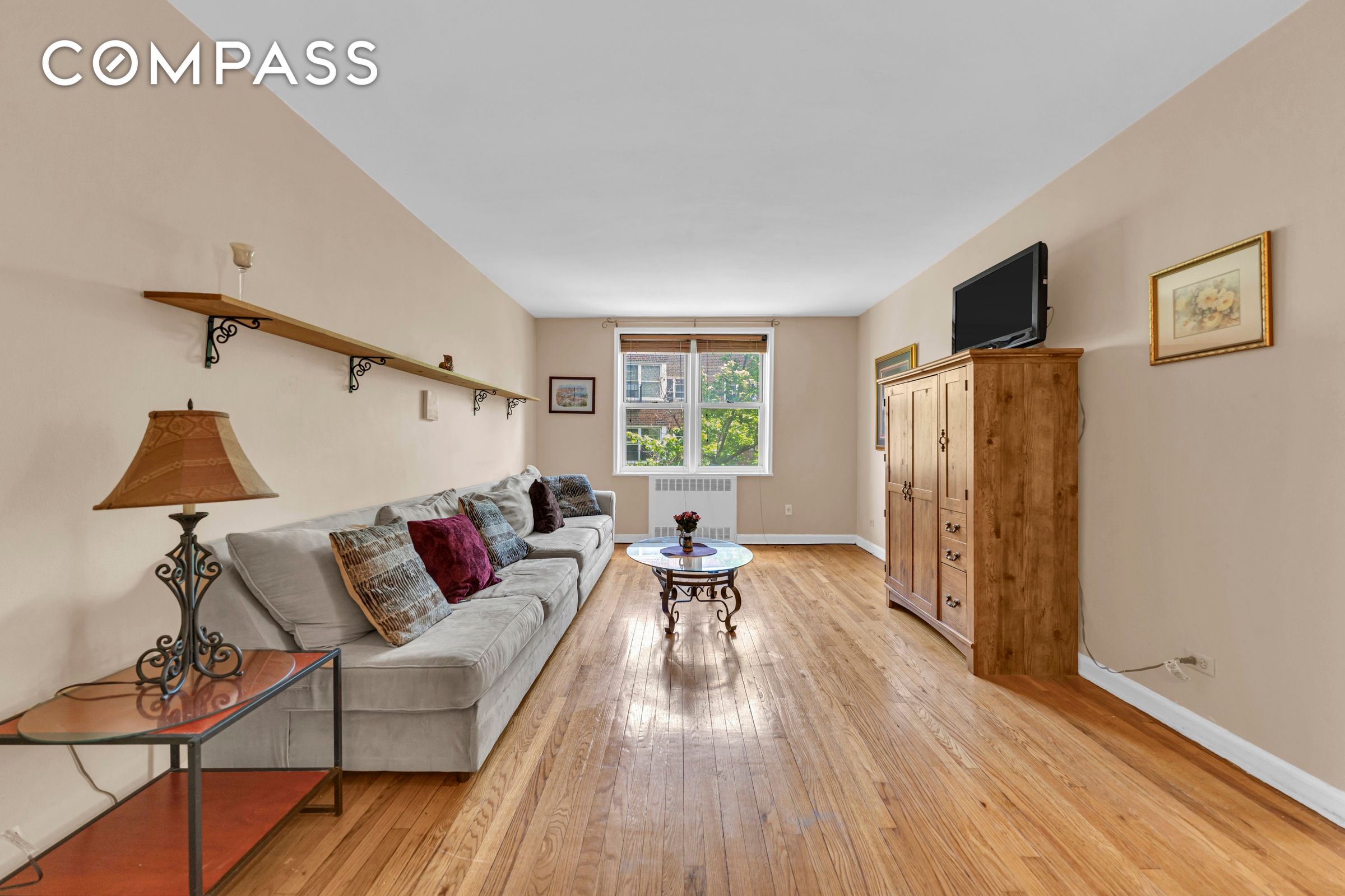 #4 photo, 5614 Netherland Avenue, 브롱크스 North Riverdale , NY 10471