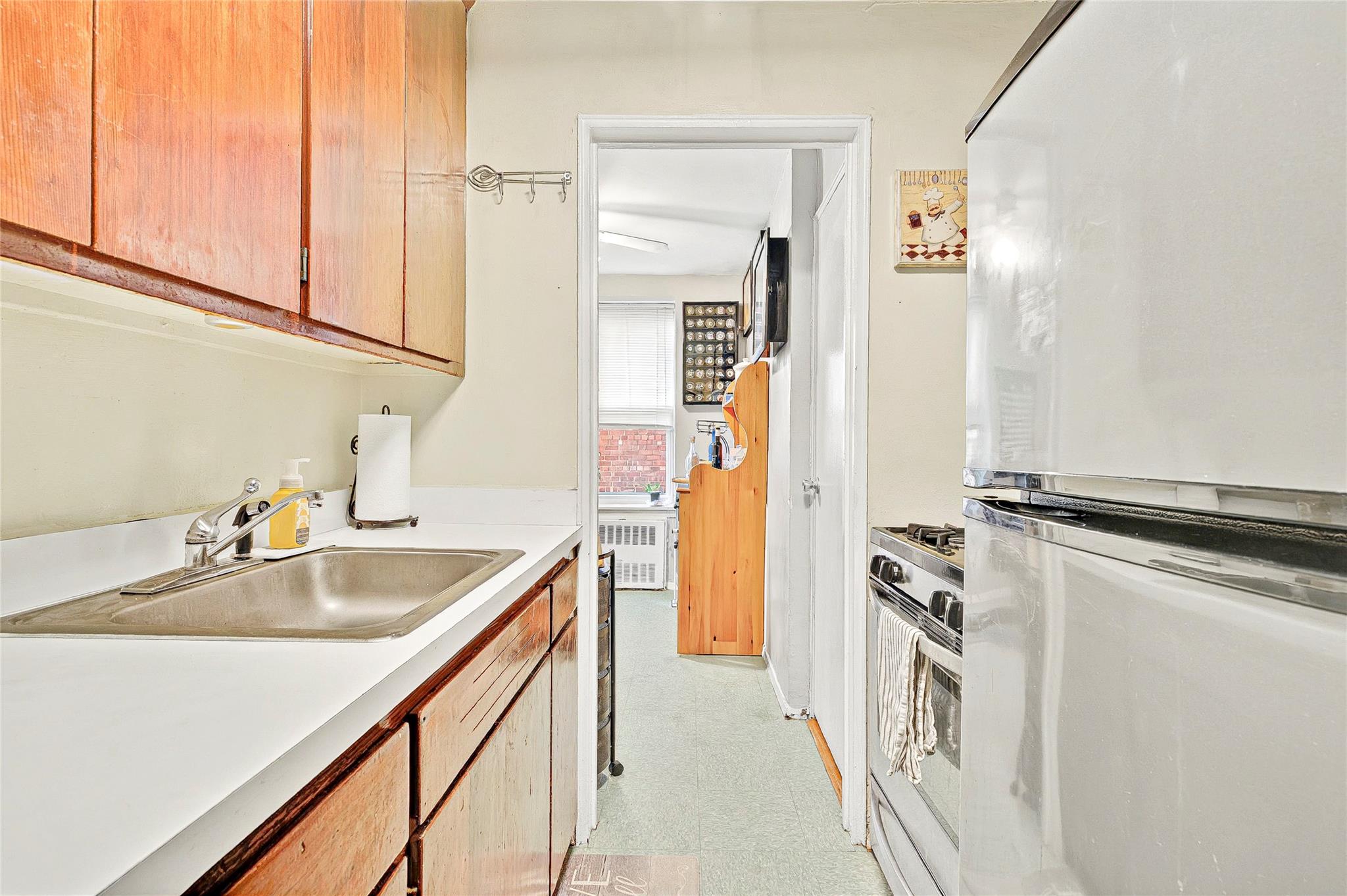 #13 photo, 3176 Decatur Avenue, Bronx , NY 10467