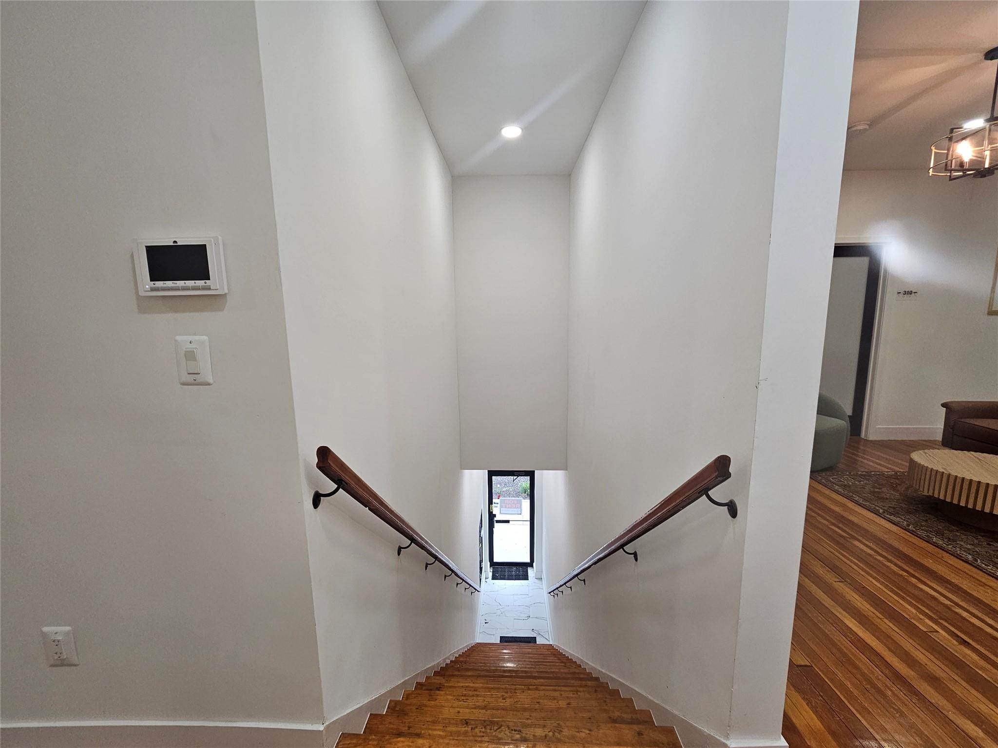 #9 photo, 456 Broadway, Monticello , NY 12701