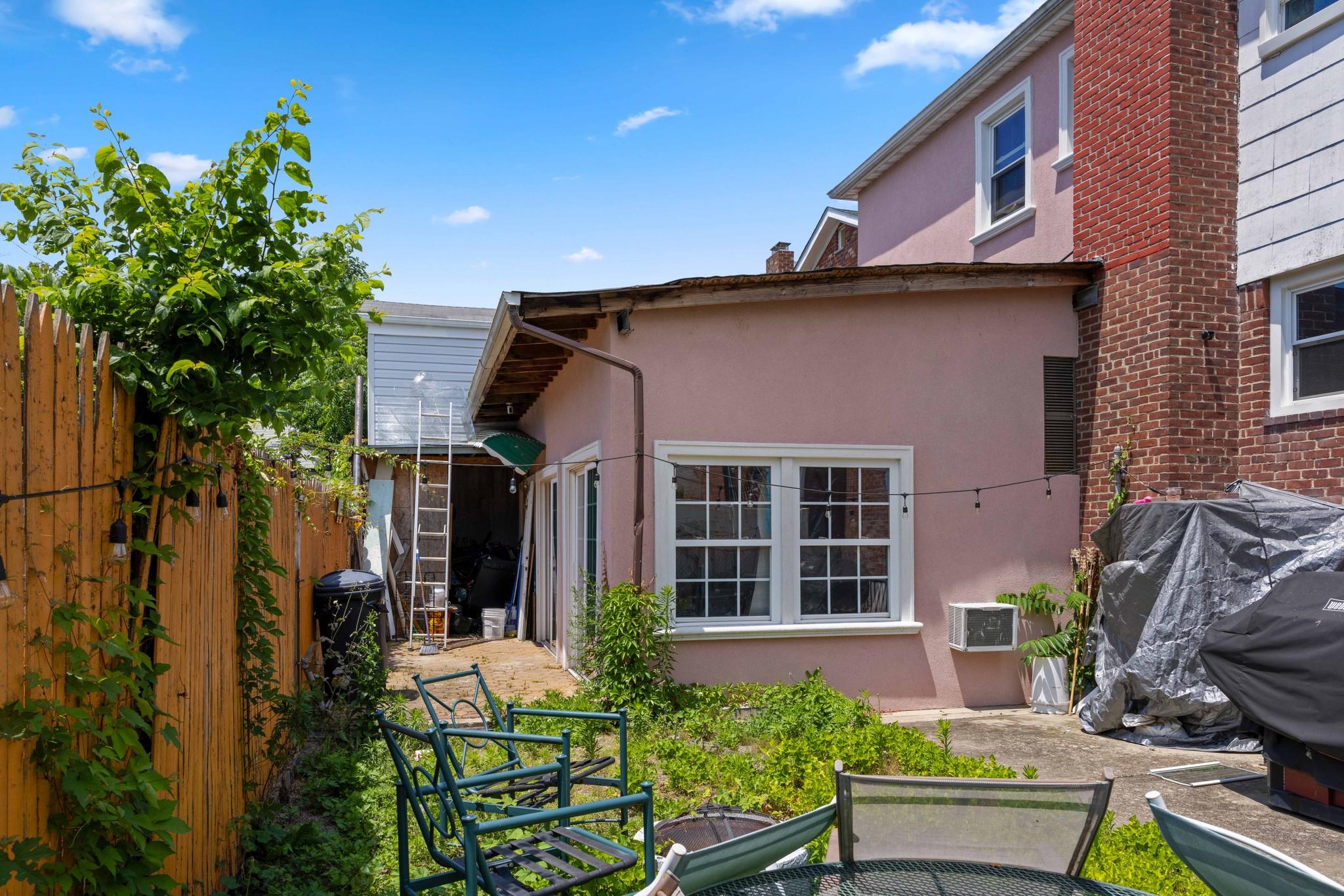 #19 photo, 220-24 134th Road, Laurelton , NY 11413