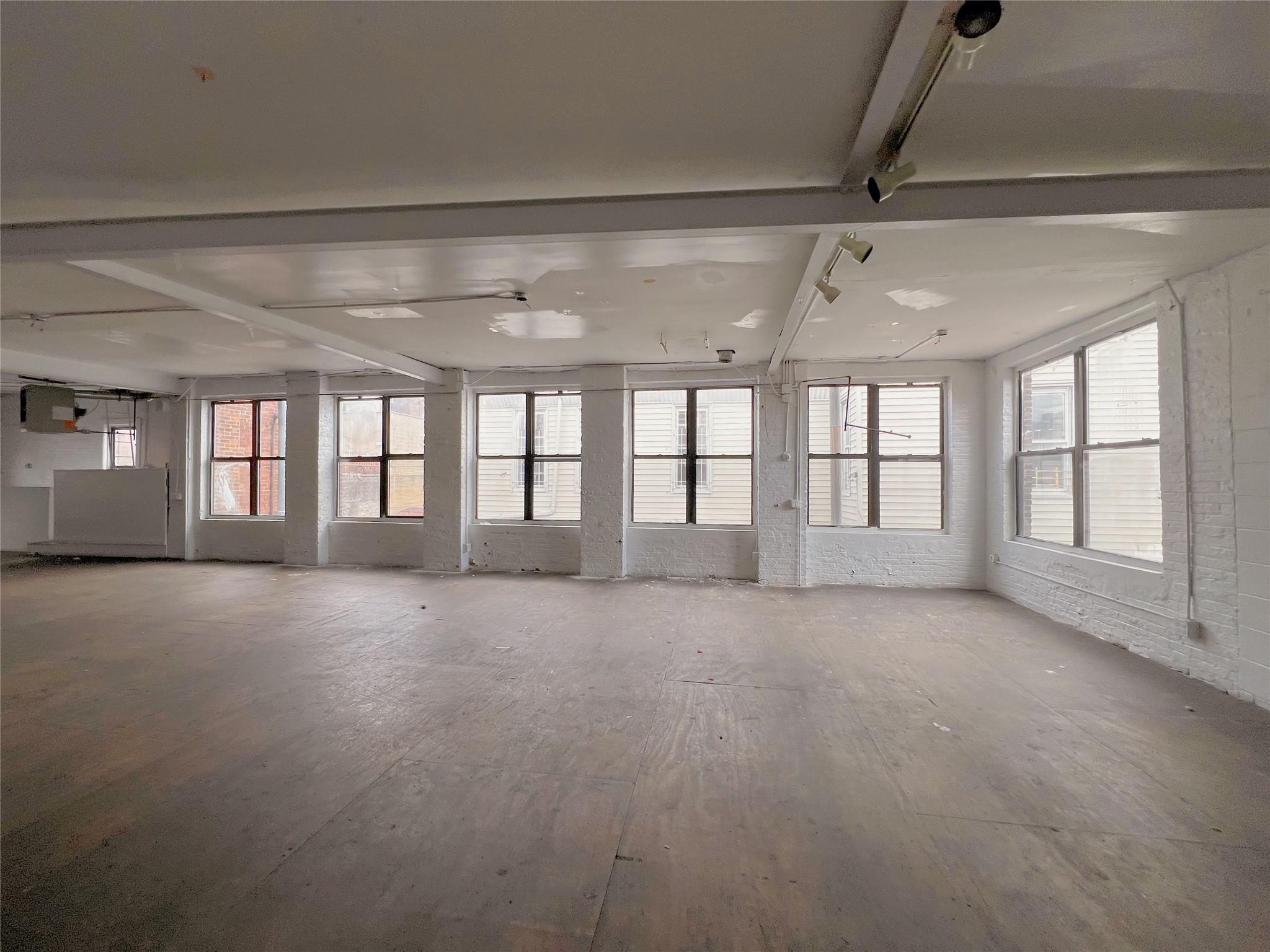 #2 photo, 161 Jamaica Avenue, ブルックリン区 Brooklyn , NY 11207