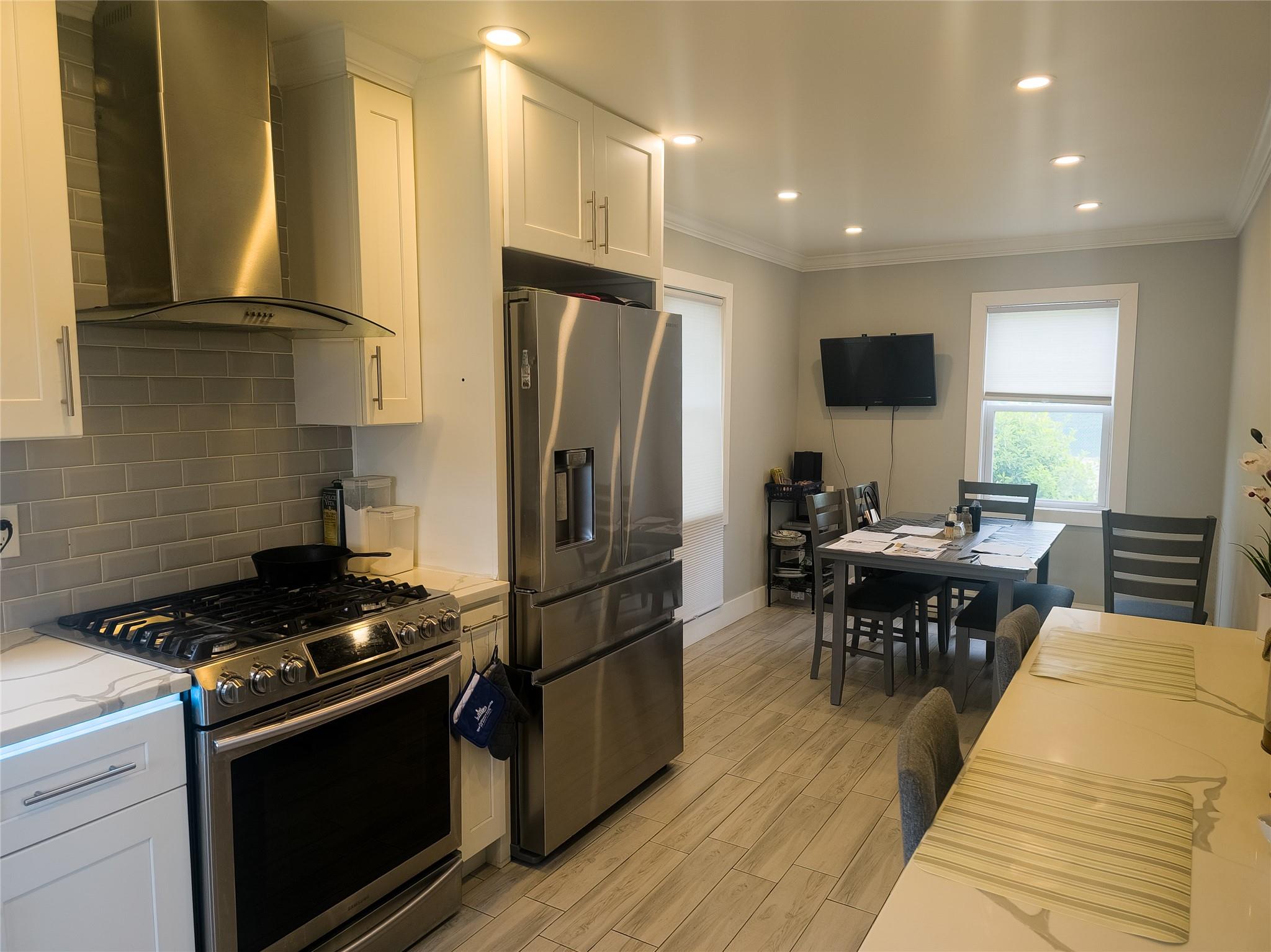 #11 photo, 131 E Alhambra Avenue, サフォーク郡 Lindenhurst , NY 11757