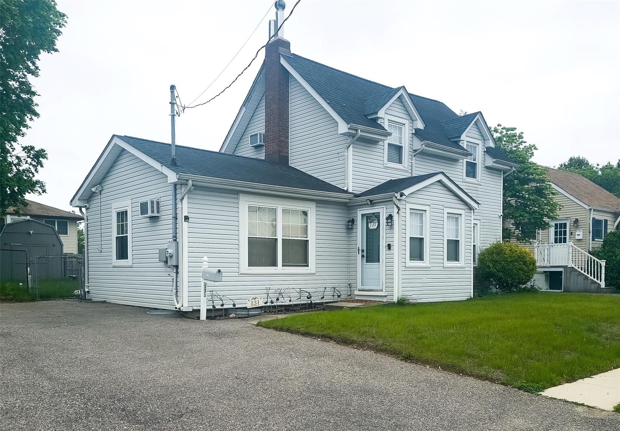 #2 photo, 131 E Alhambra Avenue, サフォーク郡 Lindenhurst , NY 11757