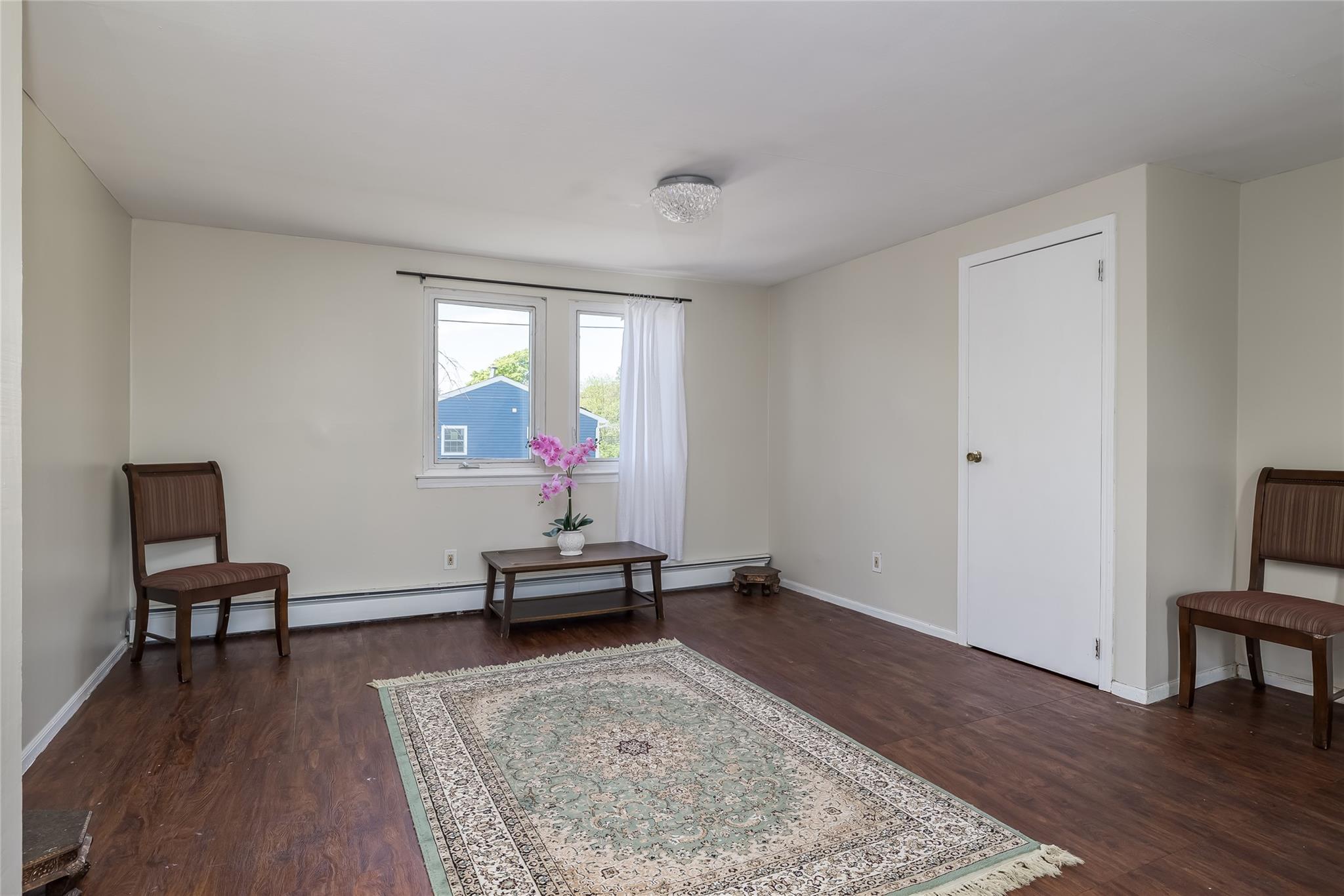 #12 photo, 1 Varney Avenue, Huntington Station , NY 11746