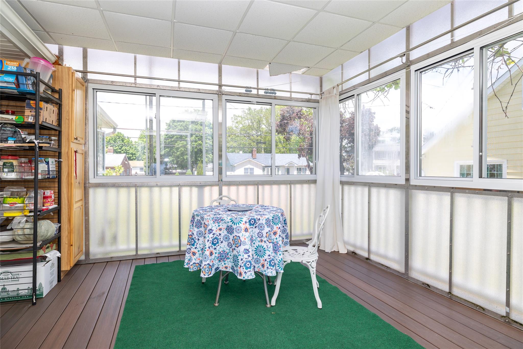 #8 photo, 1 Varney Avenue, Huntington Station , NY 11746