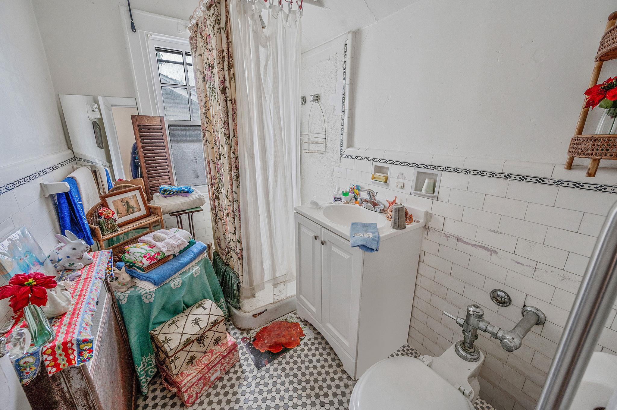 #15 photo, 481 Archer Street, Freeport , NY 11520